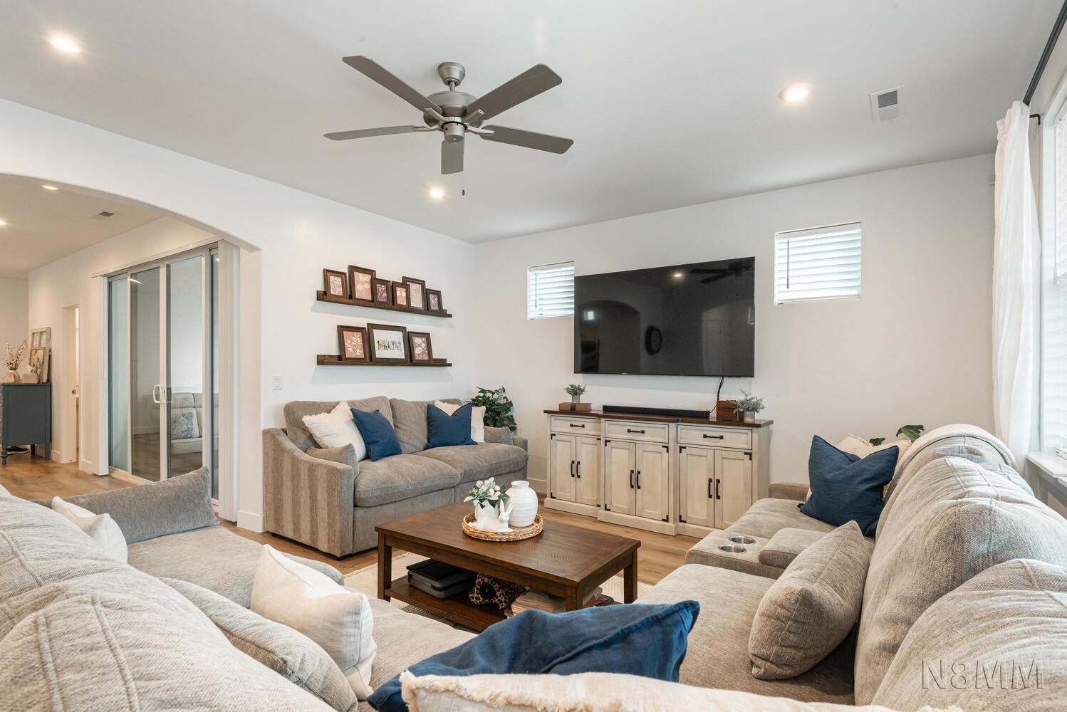 DESERT COLOR AUBURN HILLS - Residential