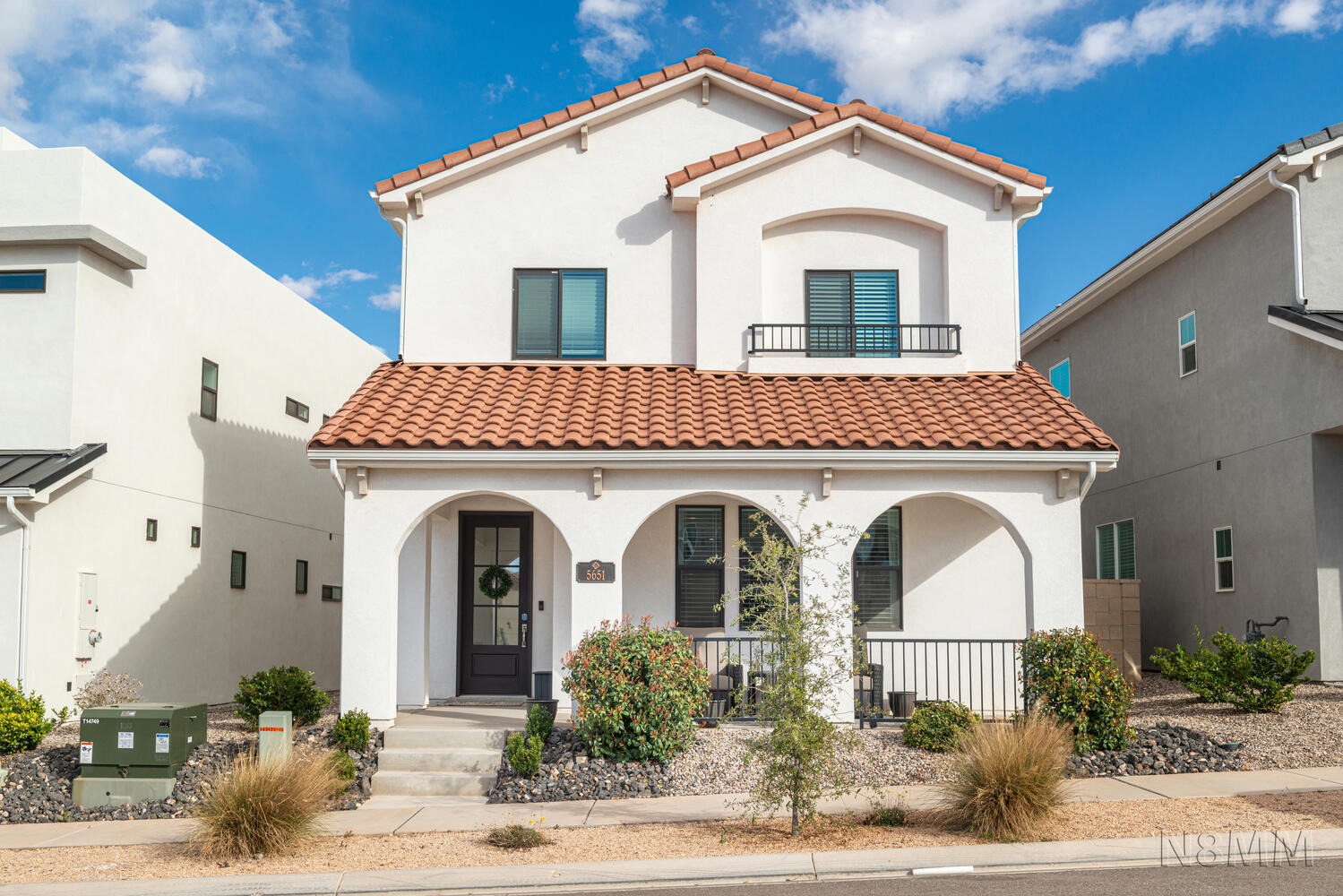 DESERT COLOR AUBURN HILLS - Residential