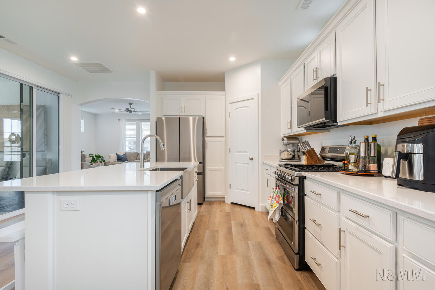 DESERT COLOR AUBURN HILLS - Residential