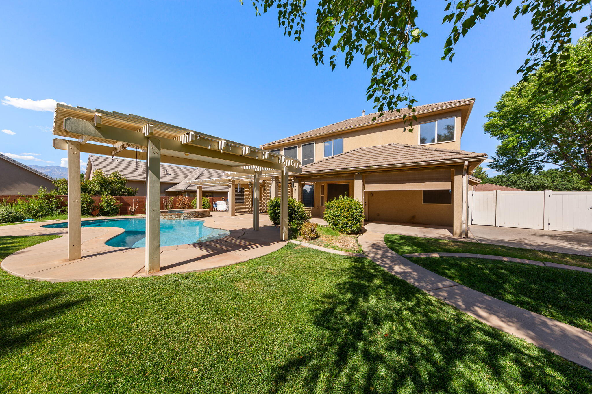 RANCHO VISTA ESTATES - Residential