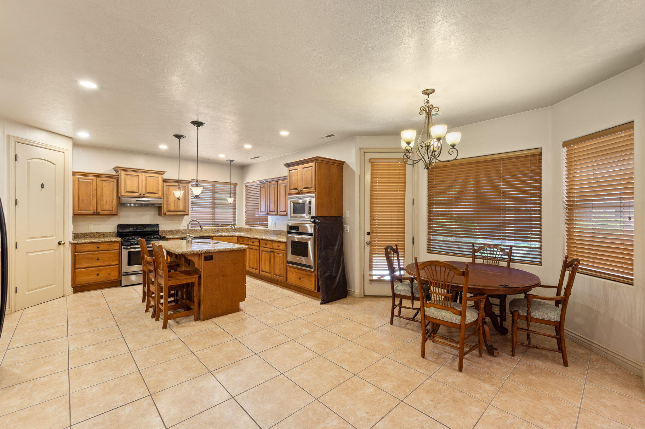 RANCHO VISTA ESTATES - Residential