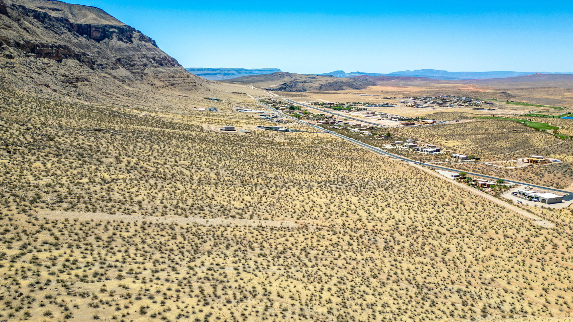 MOCCASIN FLATS - Land