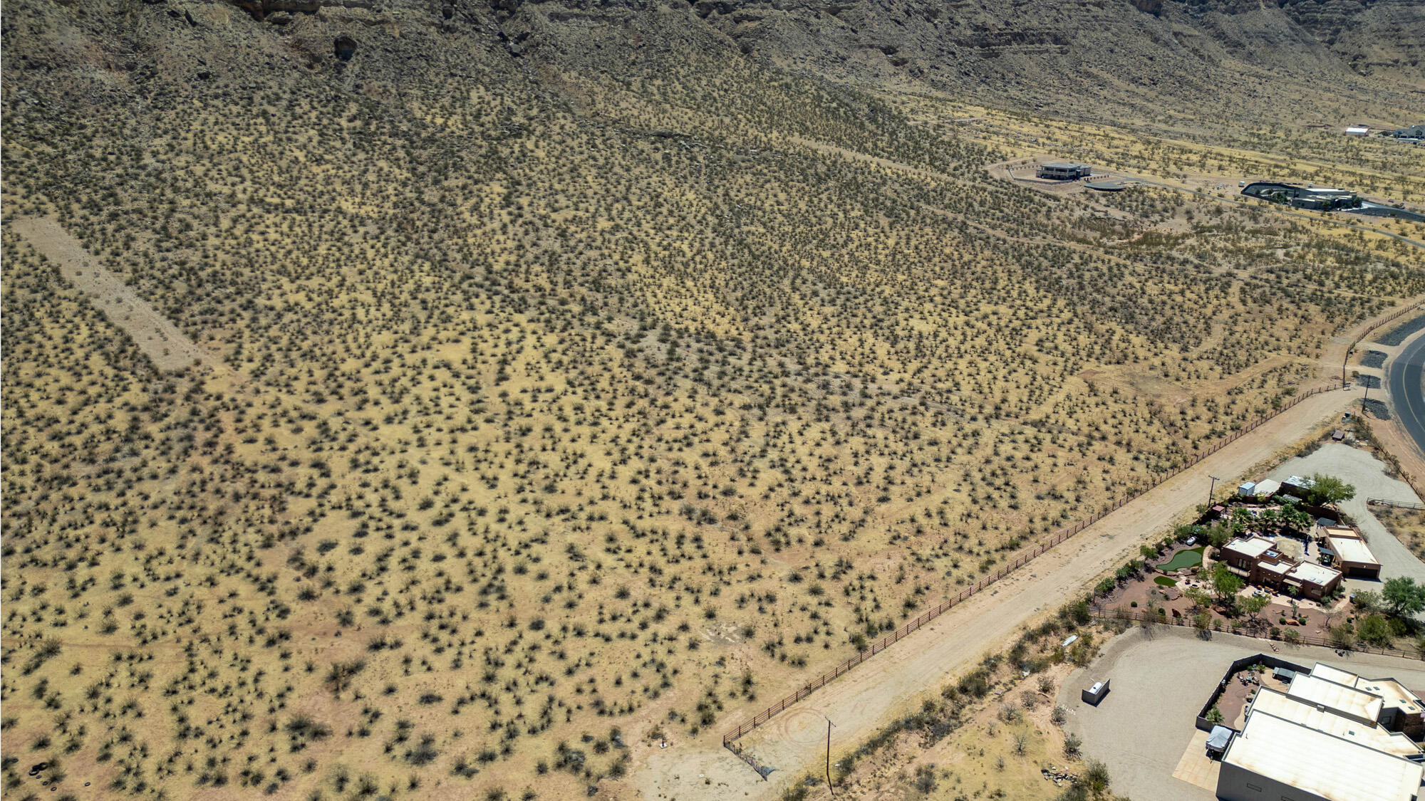 MOCCASIN FLATS - Land