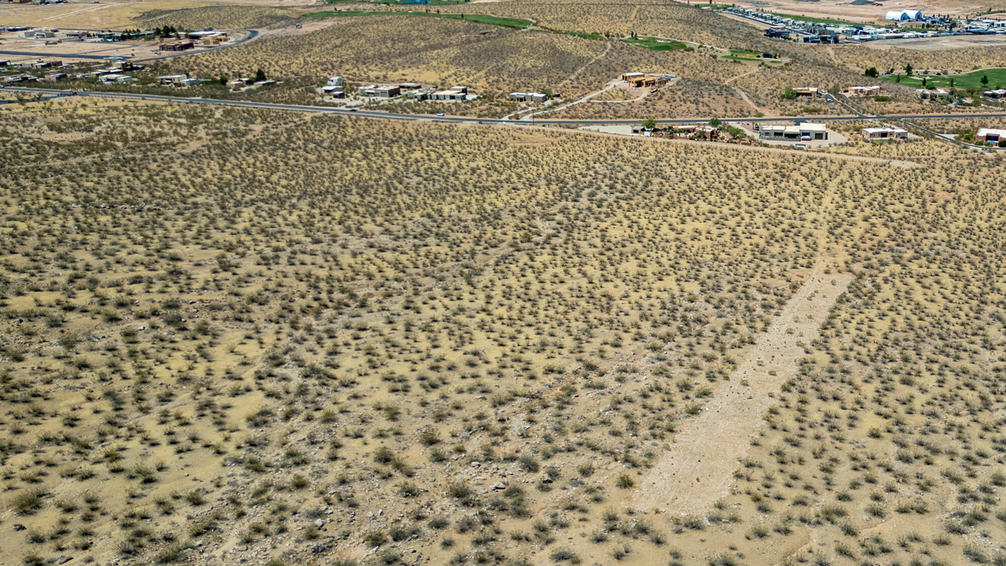 MOCCASIN FLATS - Land