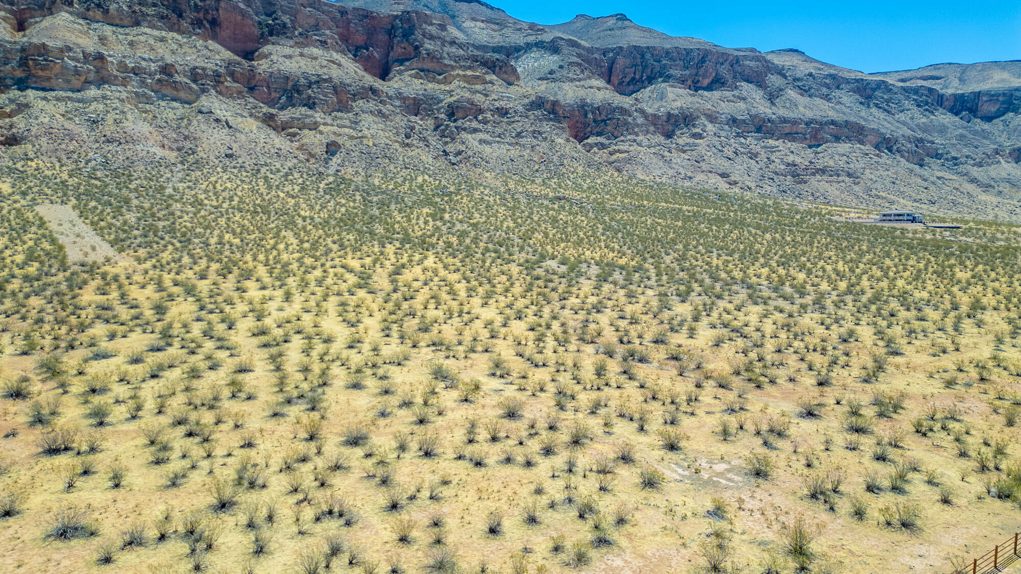 MOCCASIN FLATS - Land