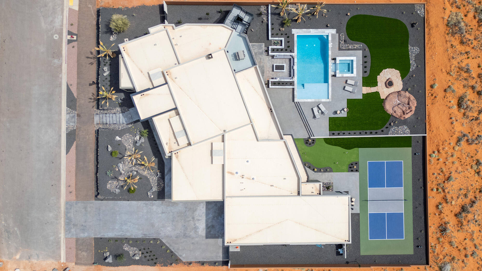 ESTATES AT SAND HOLLOW - Residential