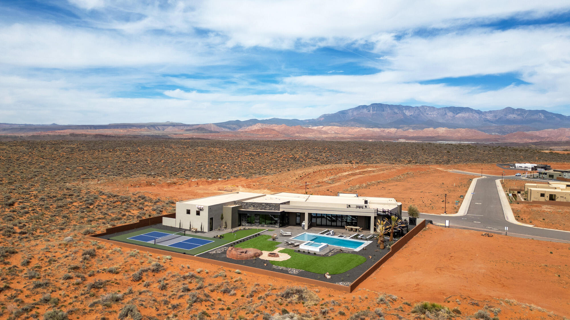 ESTATES AT SAND HOLLOW - Residential