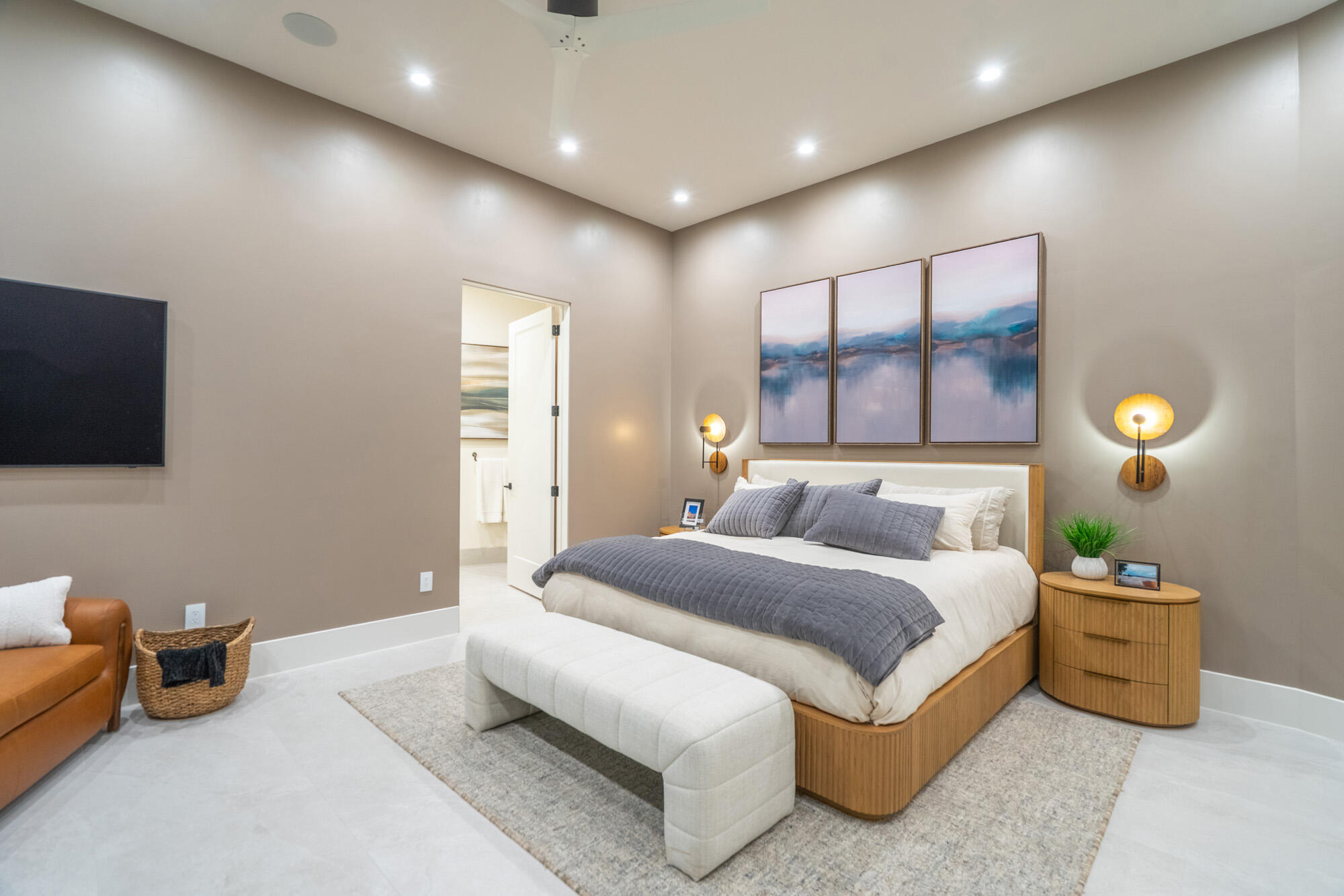 ESTATES AT SAND HOLLOW - Residential