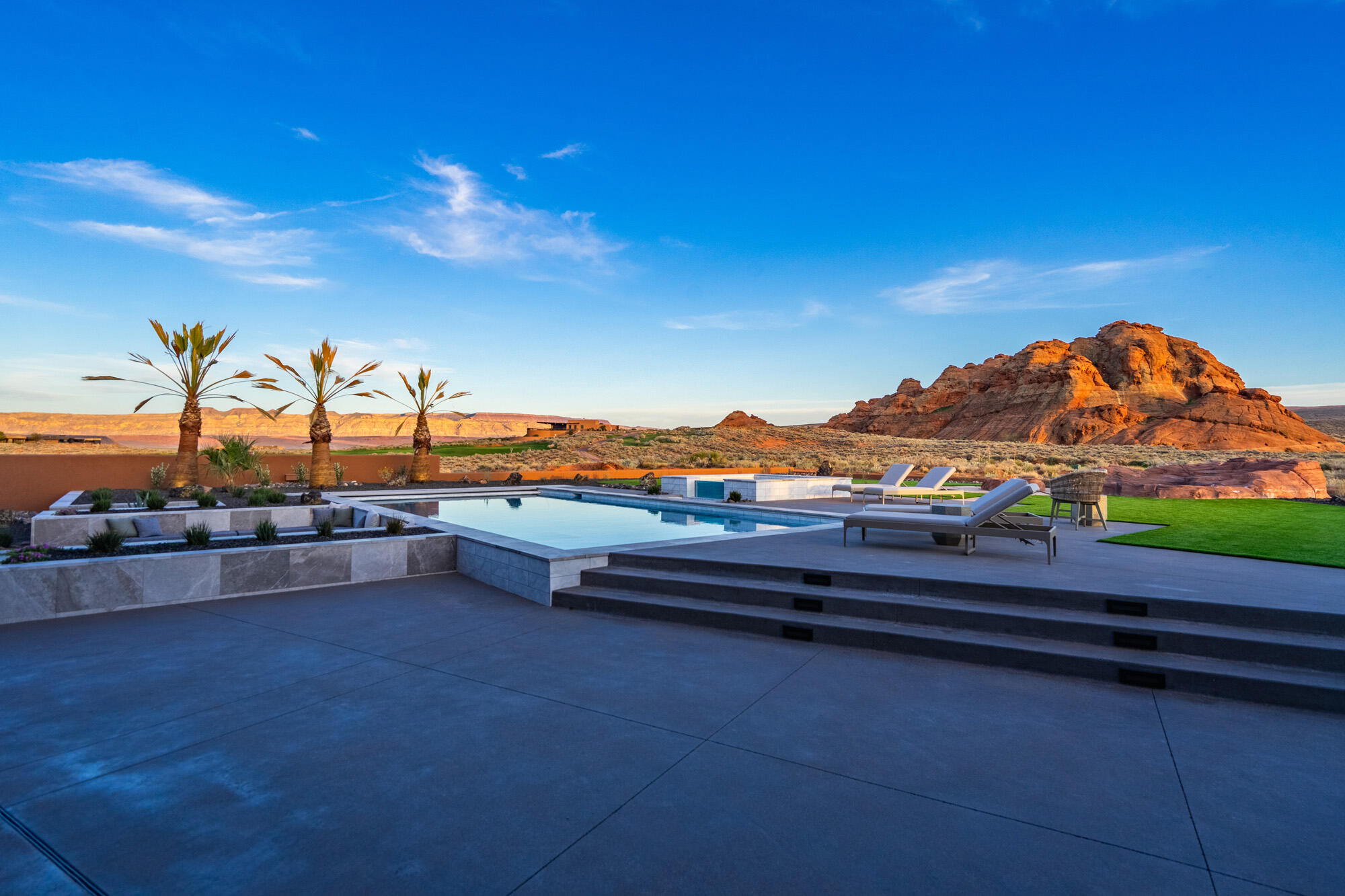 ESTATES AT SAND HOLLOW - Residential