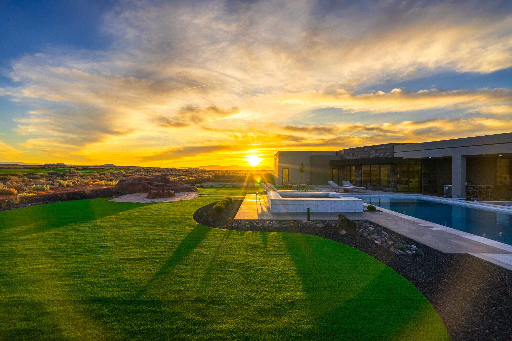 ESTATES AT SAND HOLLOW - Residential