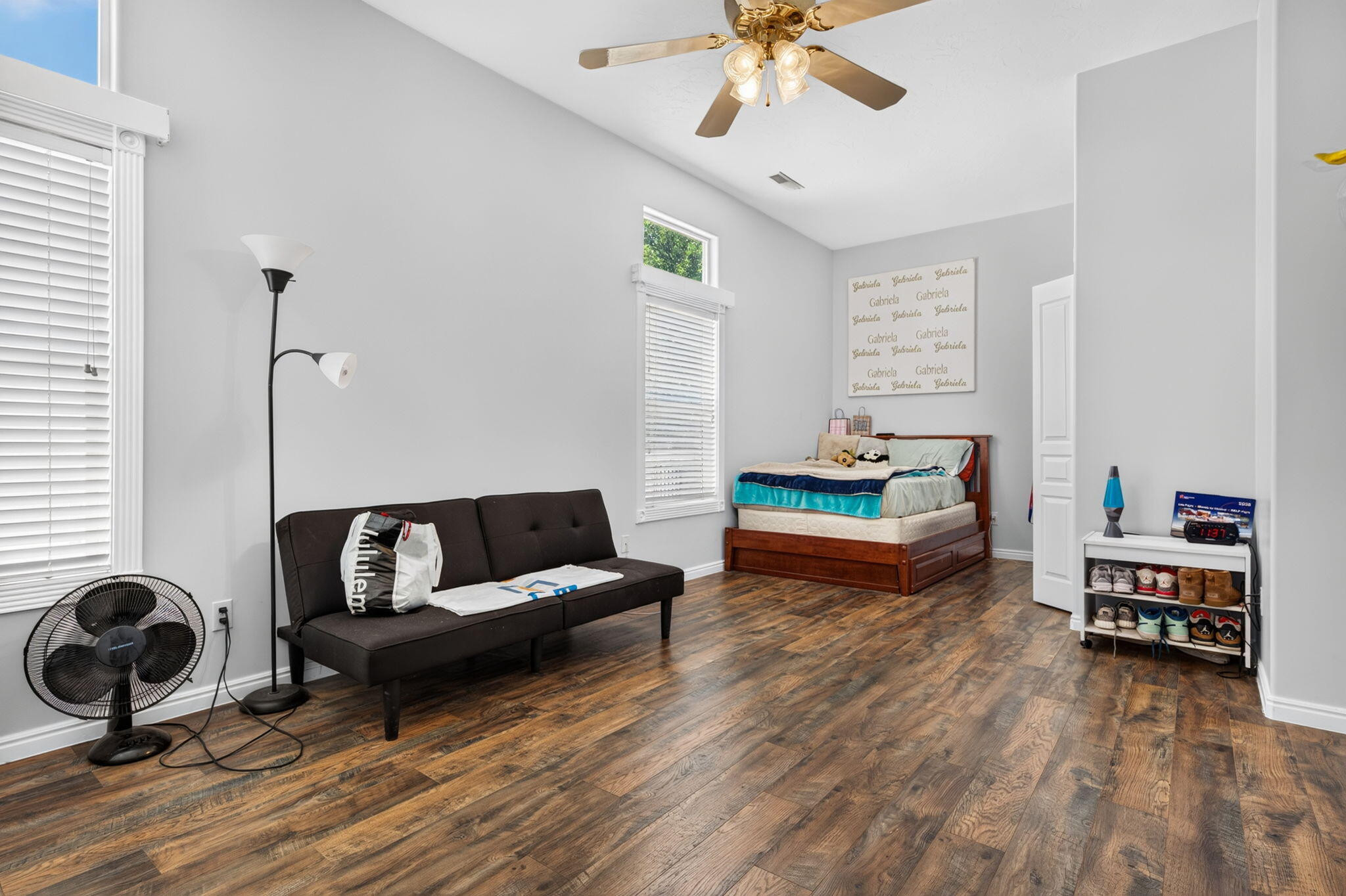 COUNTRY LANE ESTATES - Residential