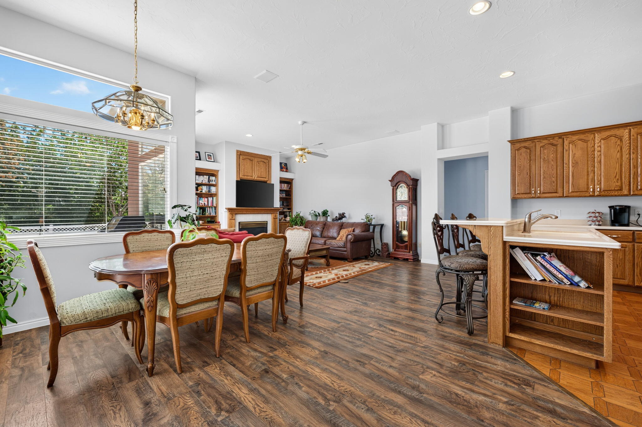 COUNTRY LANE ESTATES - Residential