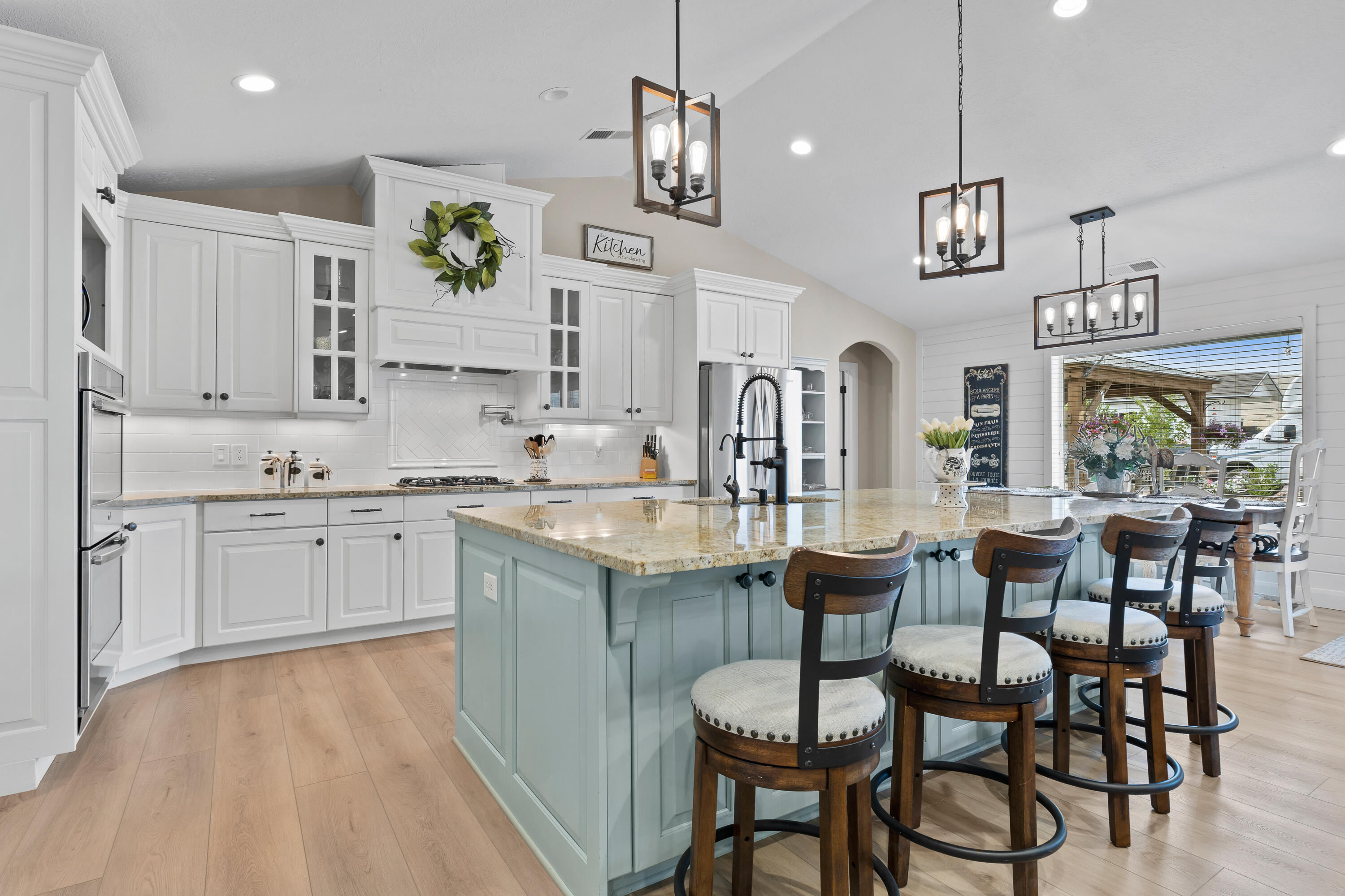 NORTH HILL ESTATES - Residential