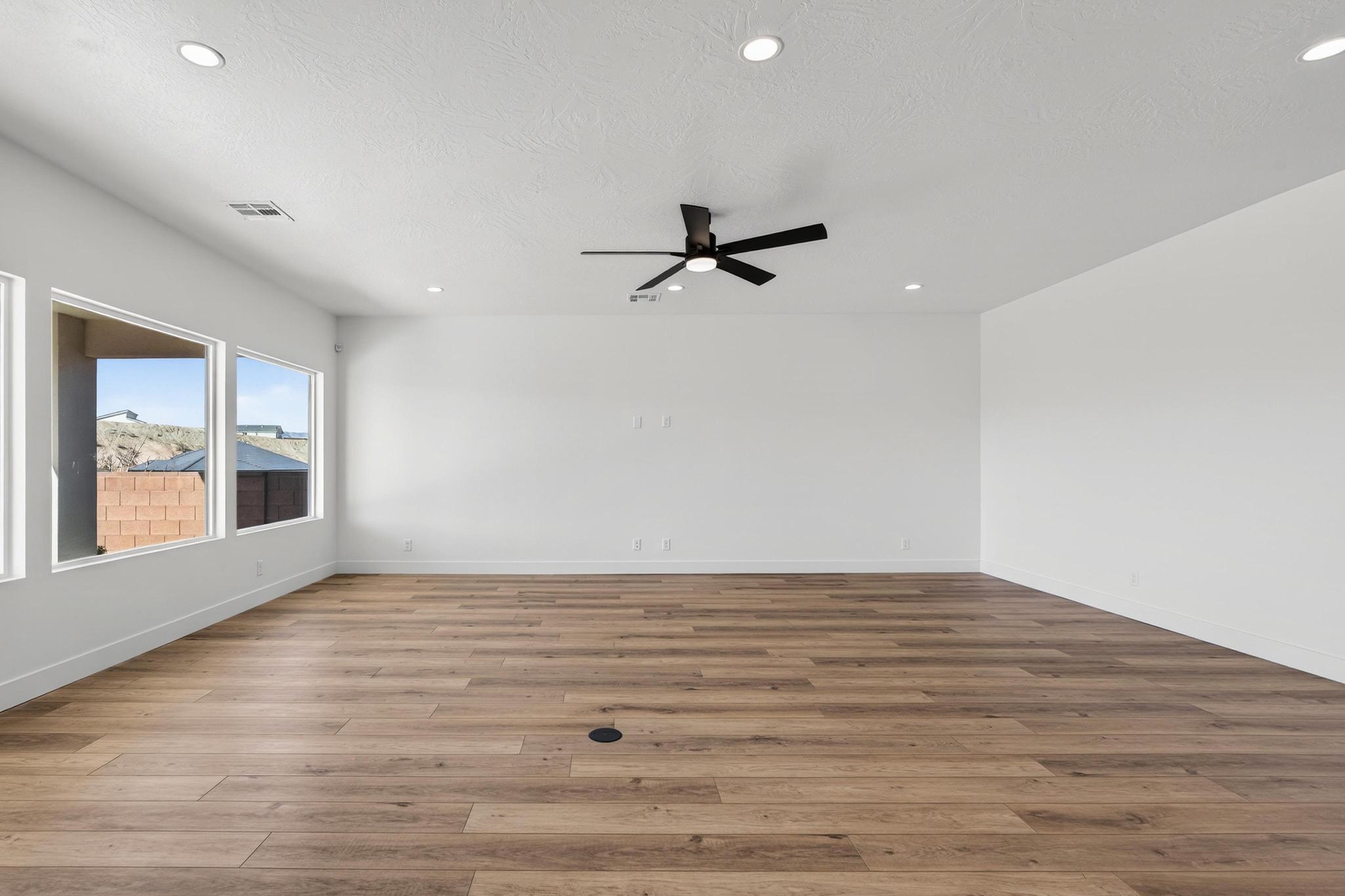 WHITE CANYON - Residential