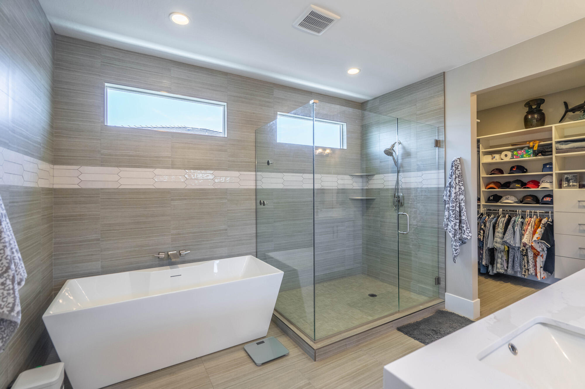 SOLACE AT SANTA CLARA - Residential