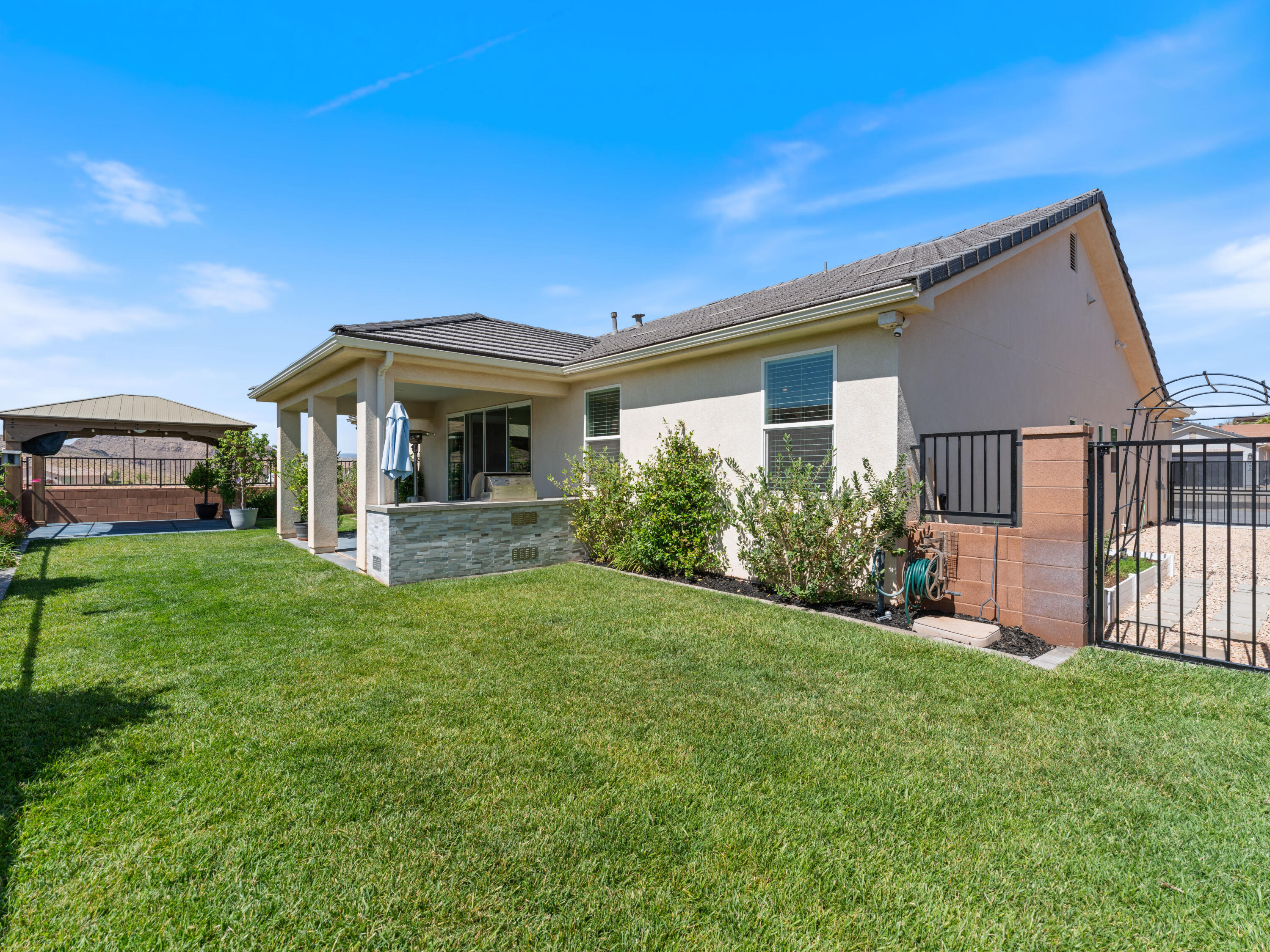 ARROYO AT SIENNA HILLS - Residential