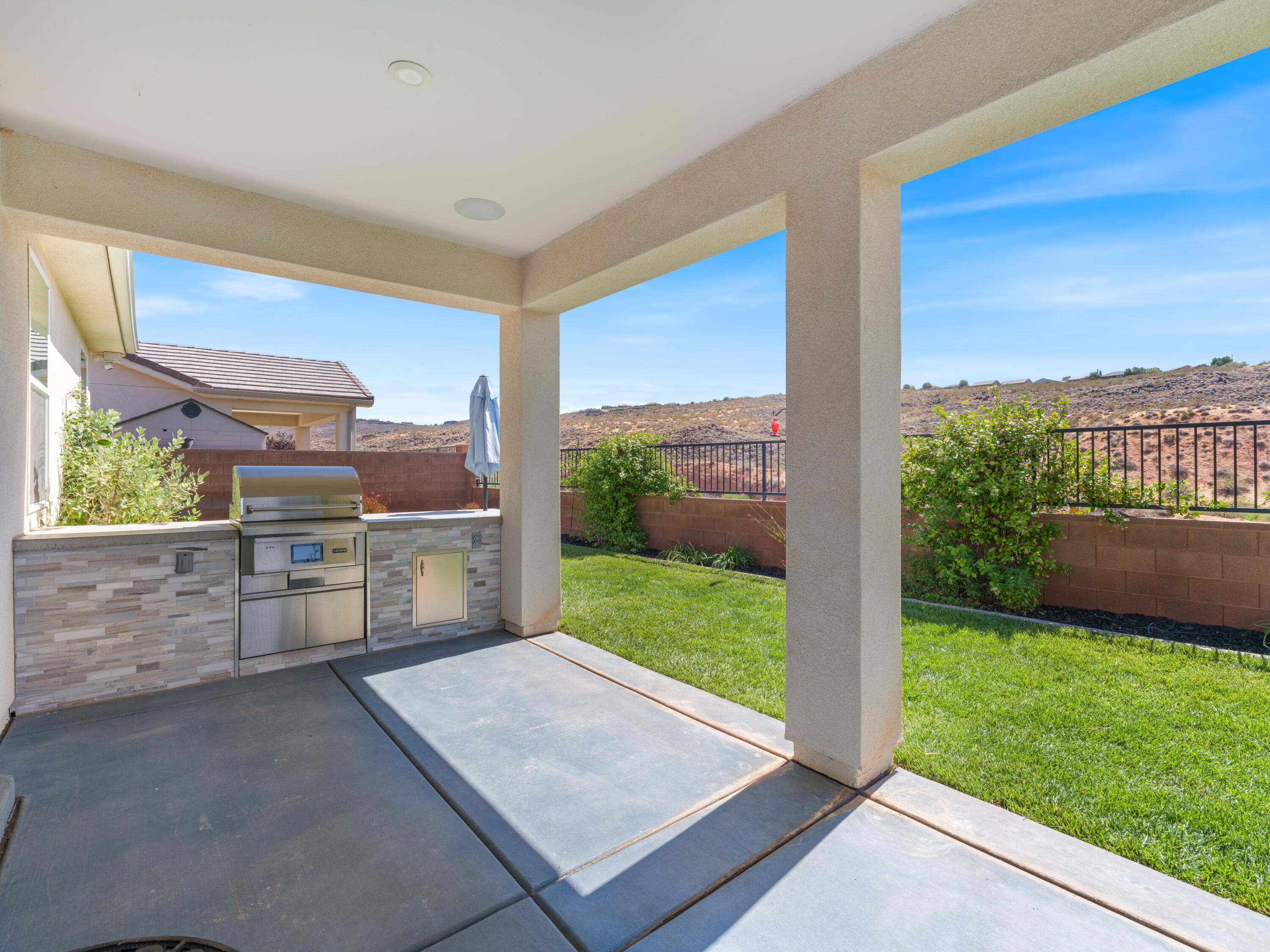 ARROYO AT SIENNA HILLS - Residential