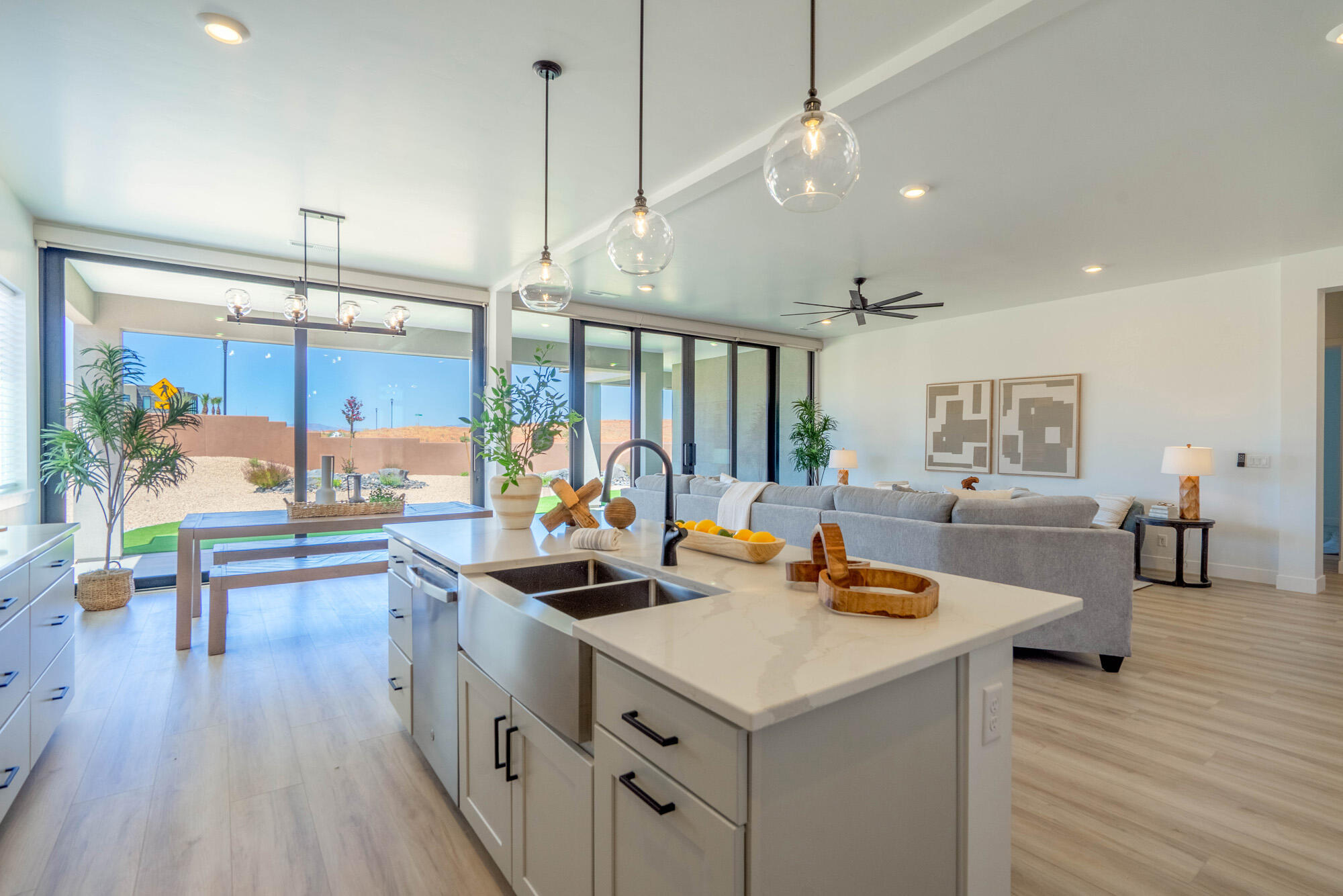ESTATES AT SAND HOLLOW - Residential