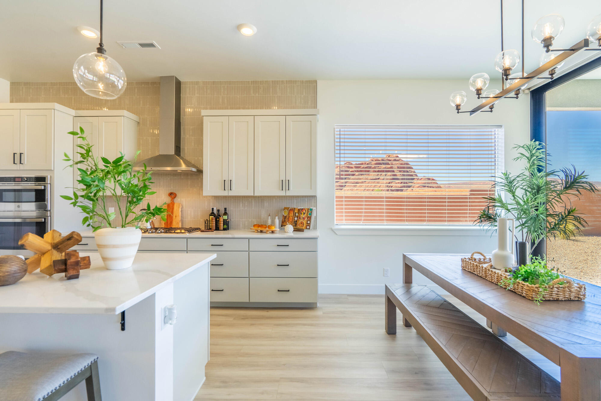 ESTATES AT SAND HOLLOW - Residential