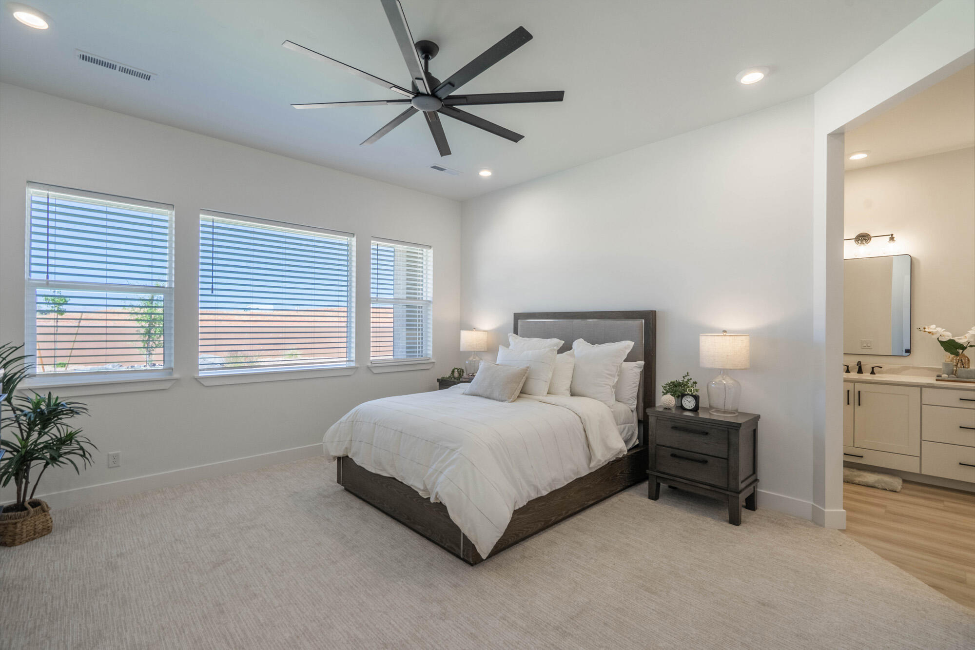 ESTATES AT SAND HOLLOW - Residential