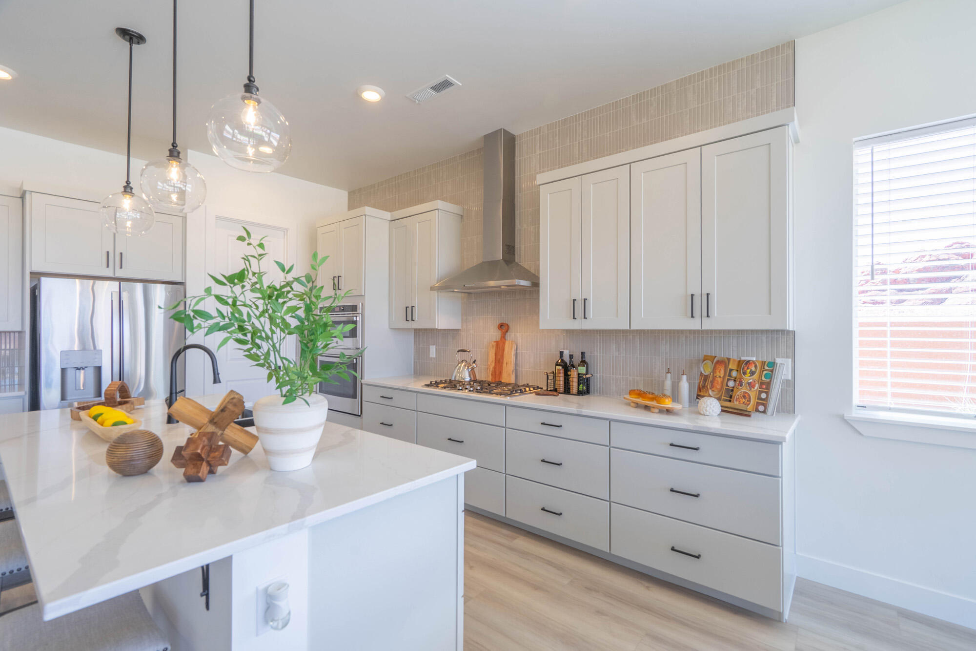ESTATES AT SAND HOLLOW - Residential