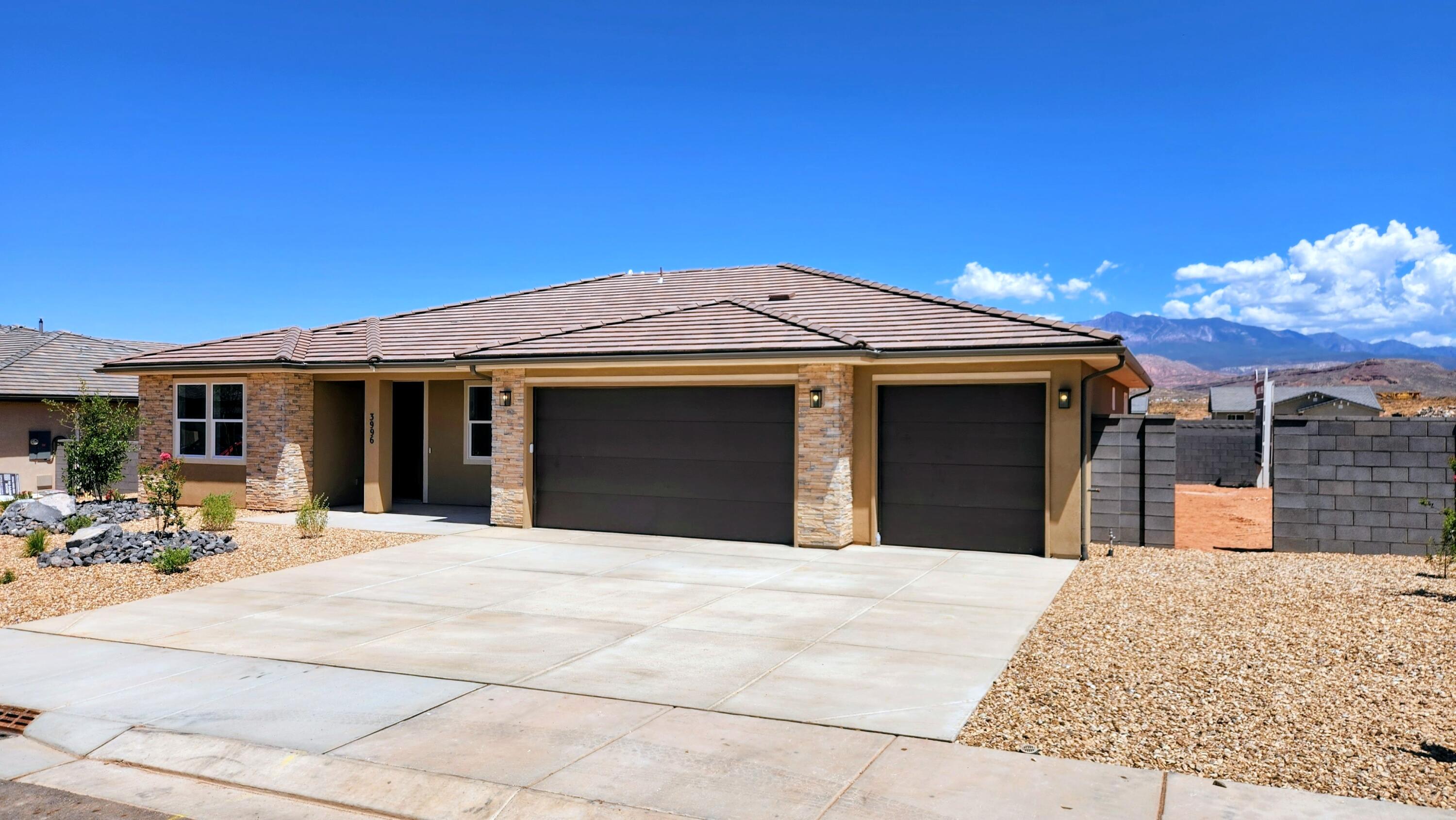 RED SLATE ESTATES - Residential