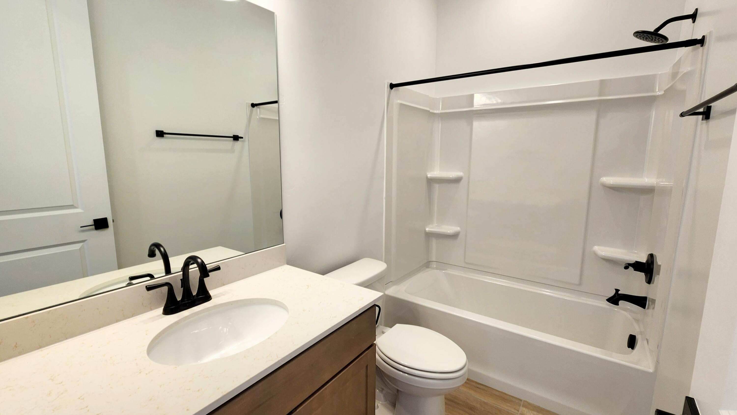 RED SLATE ESTATES - Residential
