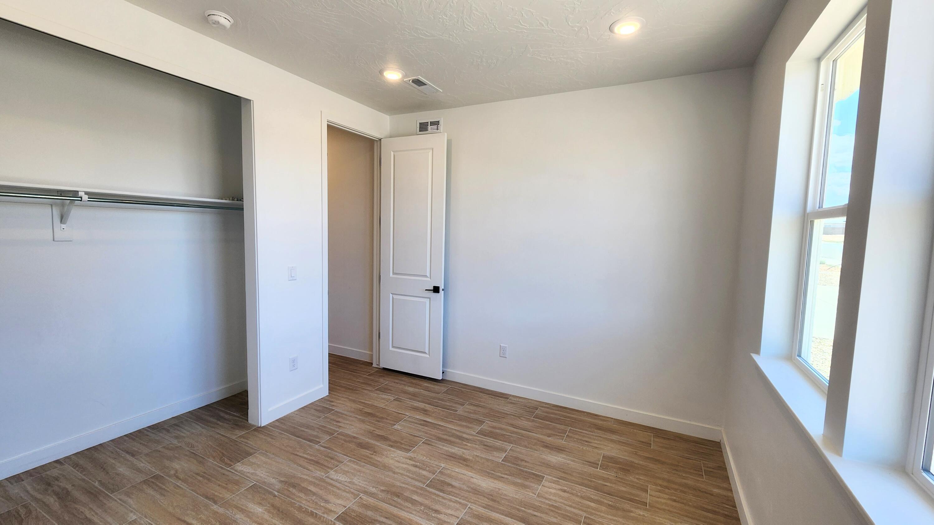 RED SLATE ESTATES - Residential