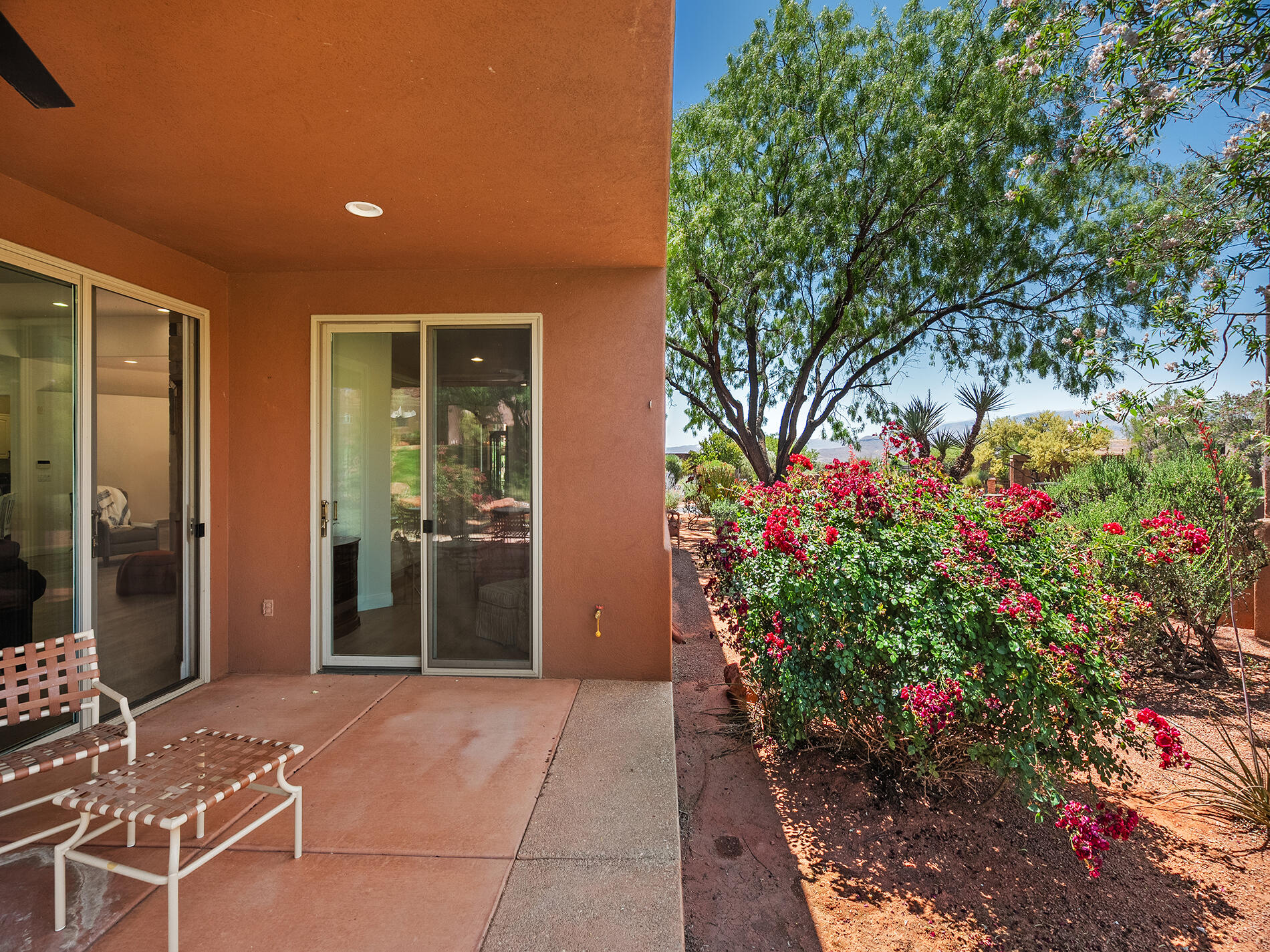 ENTRADA PAIUTE SPRINGS - Residential