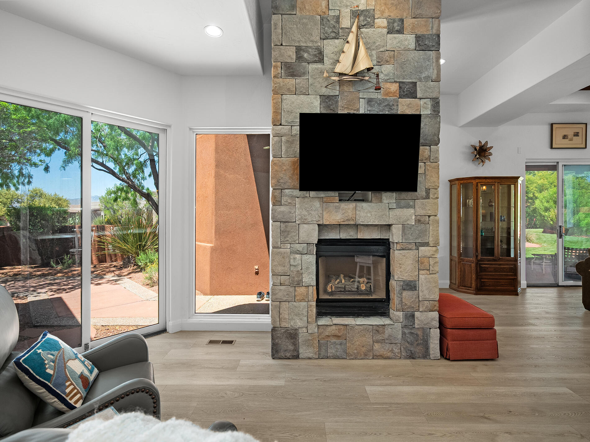 ENTRADA PAIUTE SPRINGS - Residential