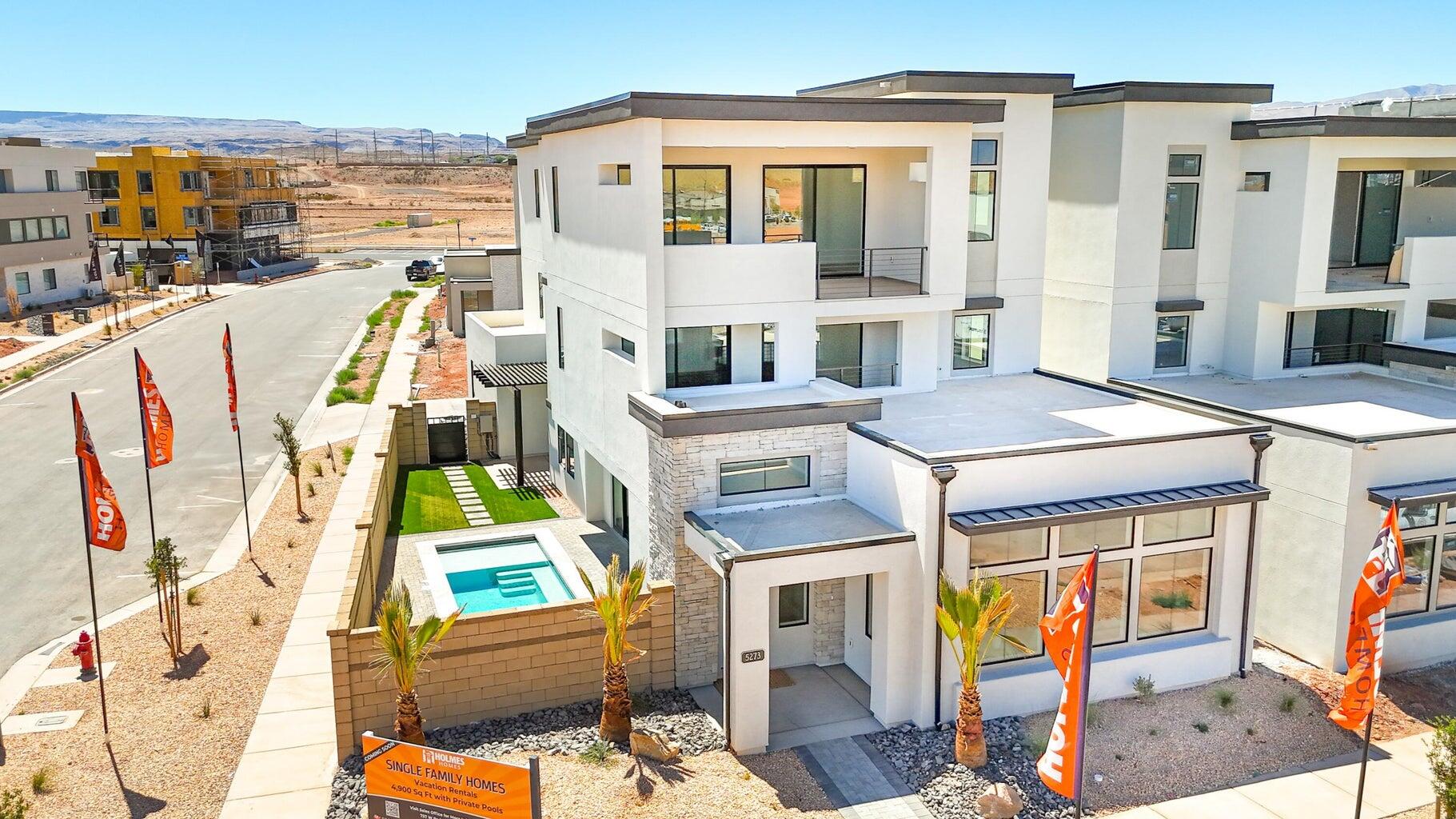 DESERT COLOR RESORT - Residential
