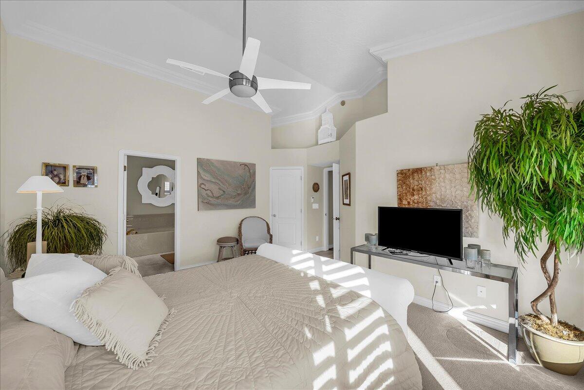 CRYSTAL LAKES TOWNHOMES - Residential