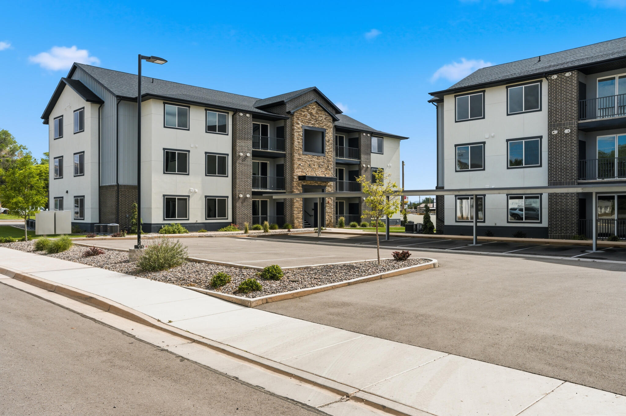 CASTLE ROCK - Residential
