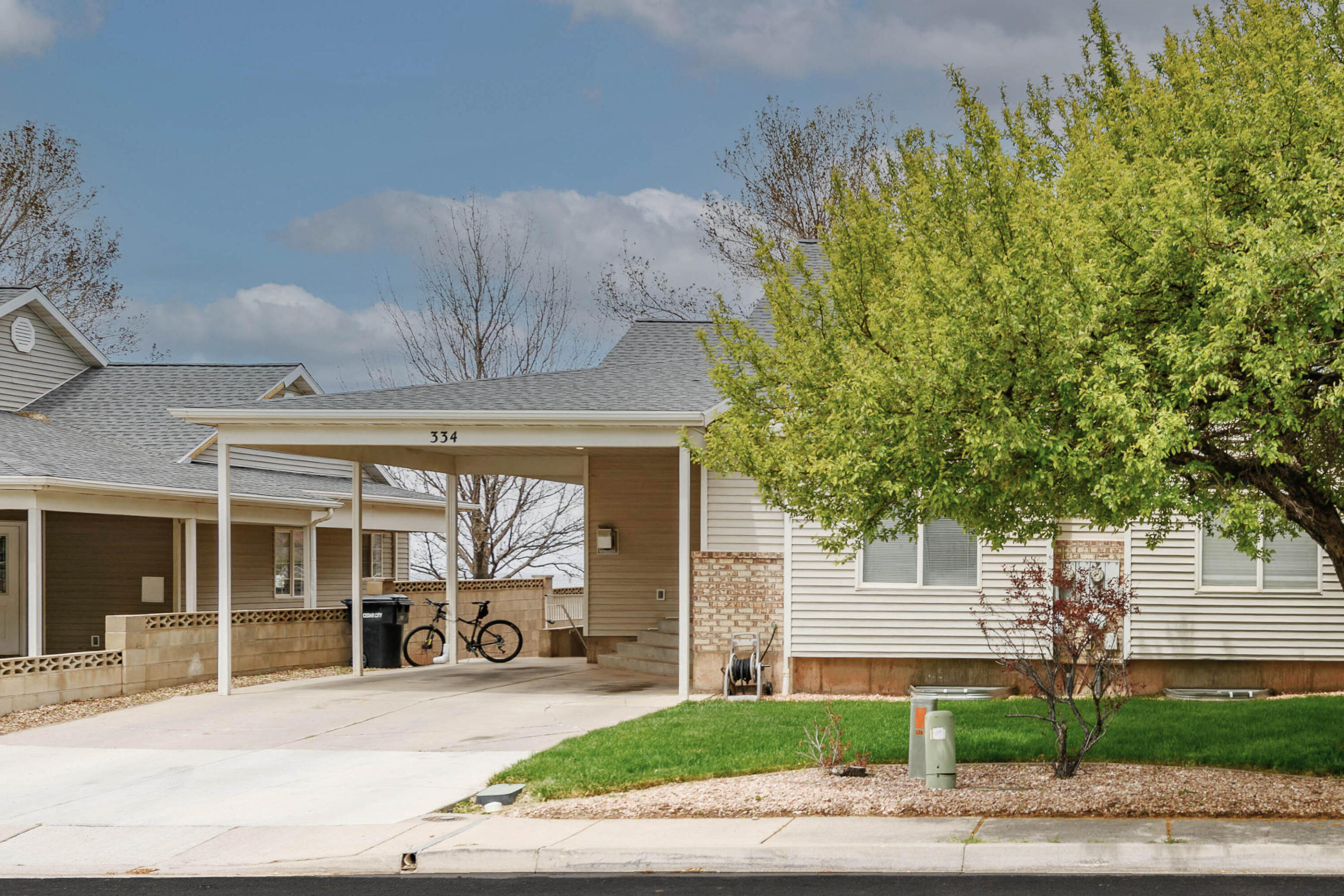 EAST RIDGE - Residential