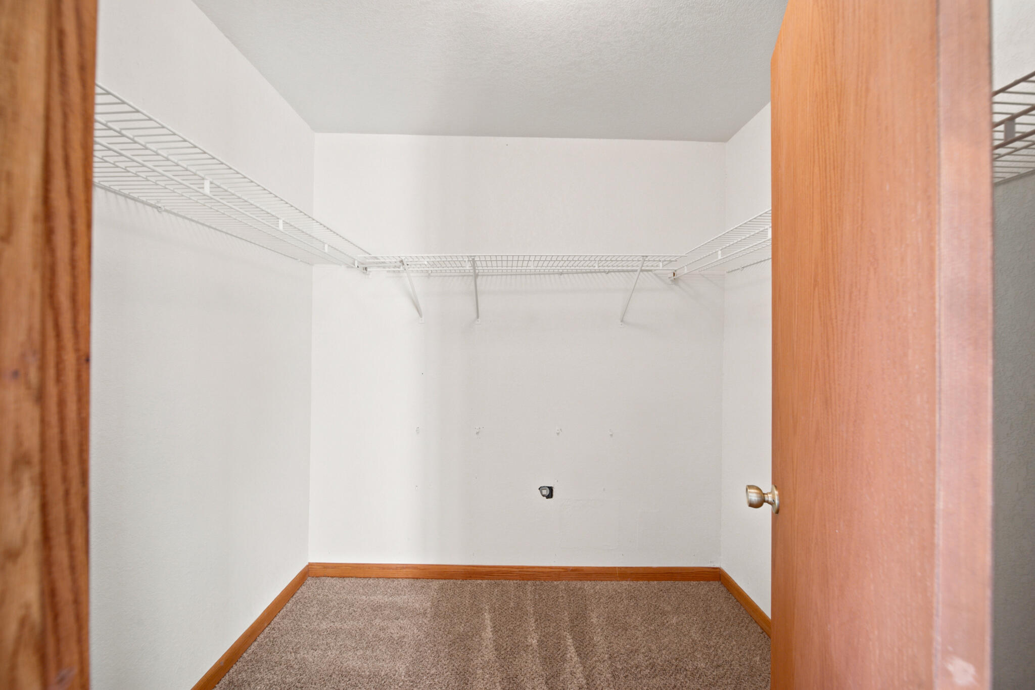 BLOOMINGTON KNOLLS TOWNHOMES - Residential