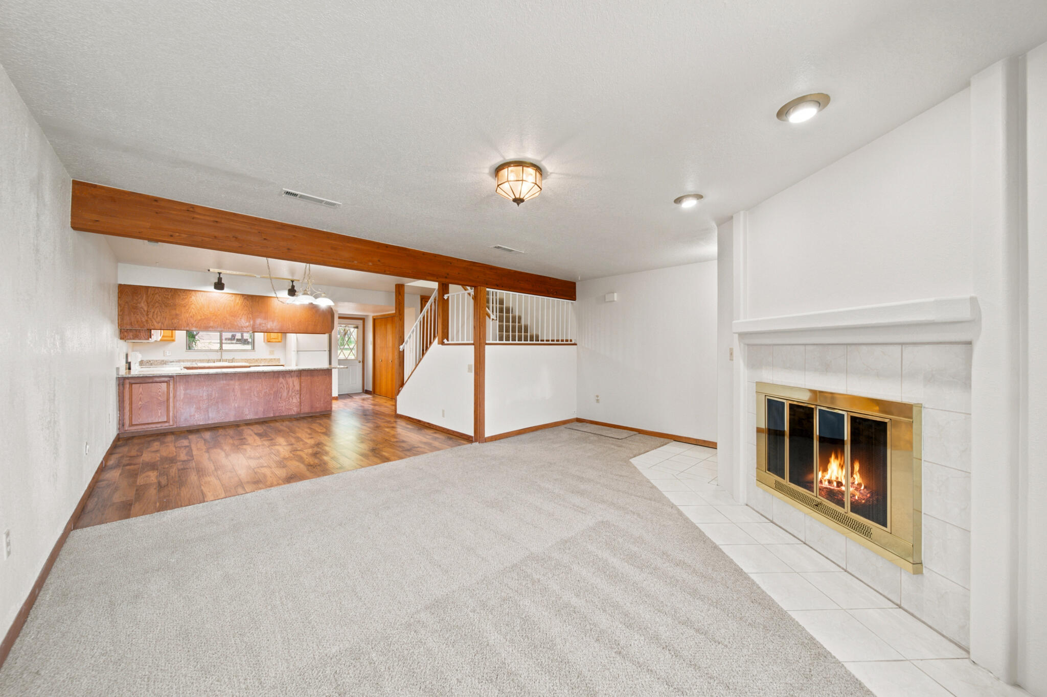 BLOOMINGTON KNOLLS TOWNHOMES - Residential