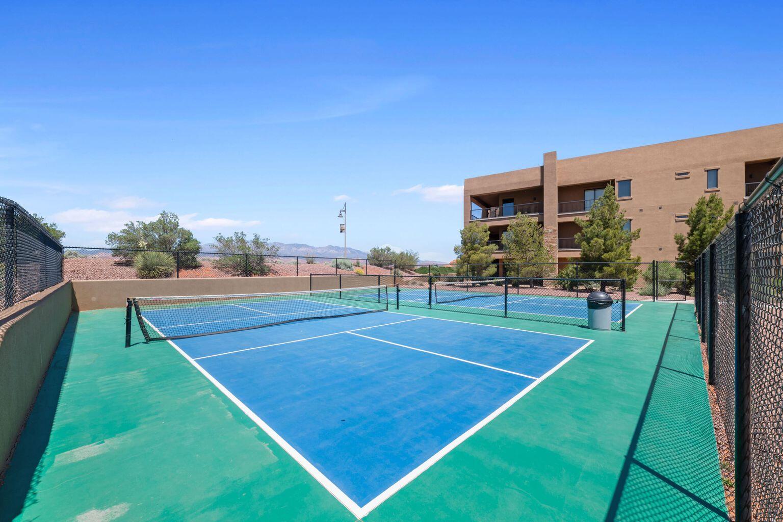 VILLAS AT SAND HOLLOW - Residential