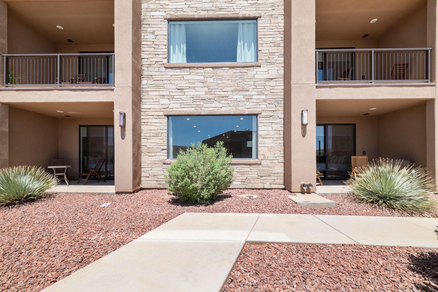 VILLAS AT SAND HOLLOW - Residential