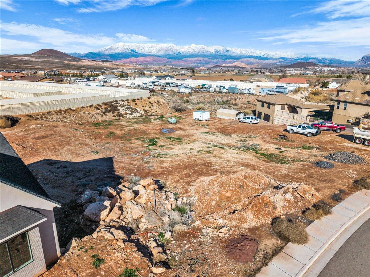 ANGELL HEIGHTS ESTATES - Land