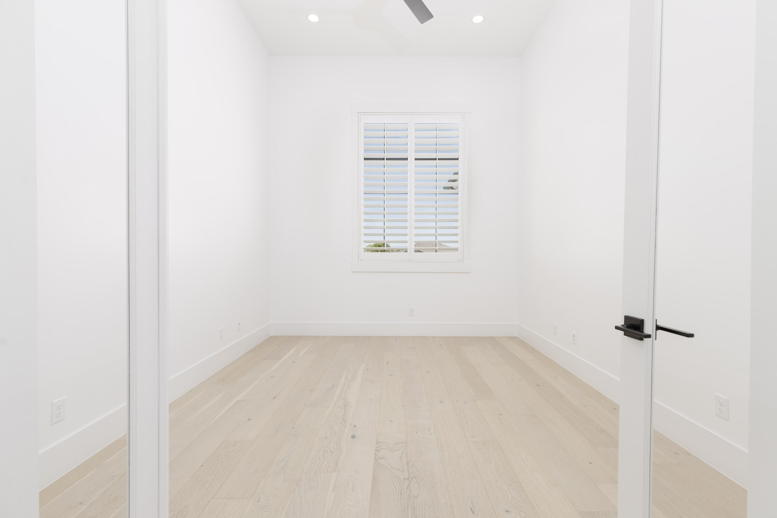WASHINGTON VISTA - Residential