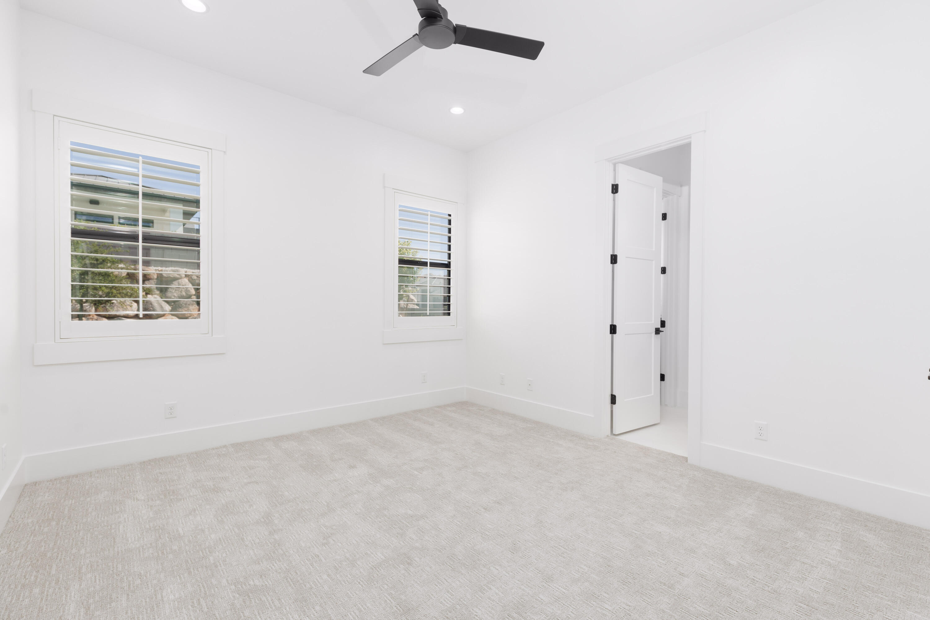 WASHINGTON VISTA - Residential