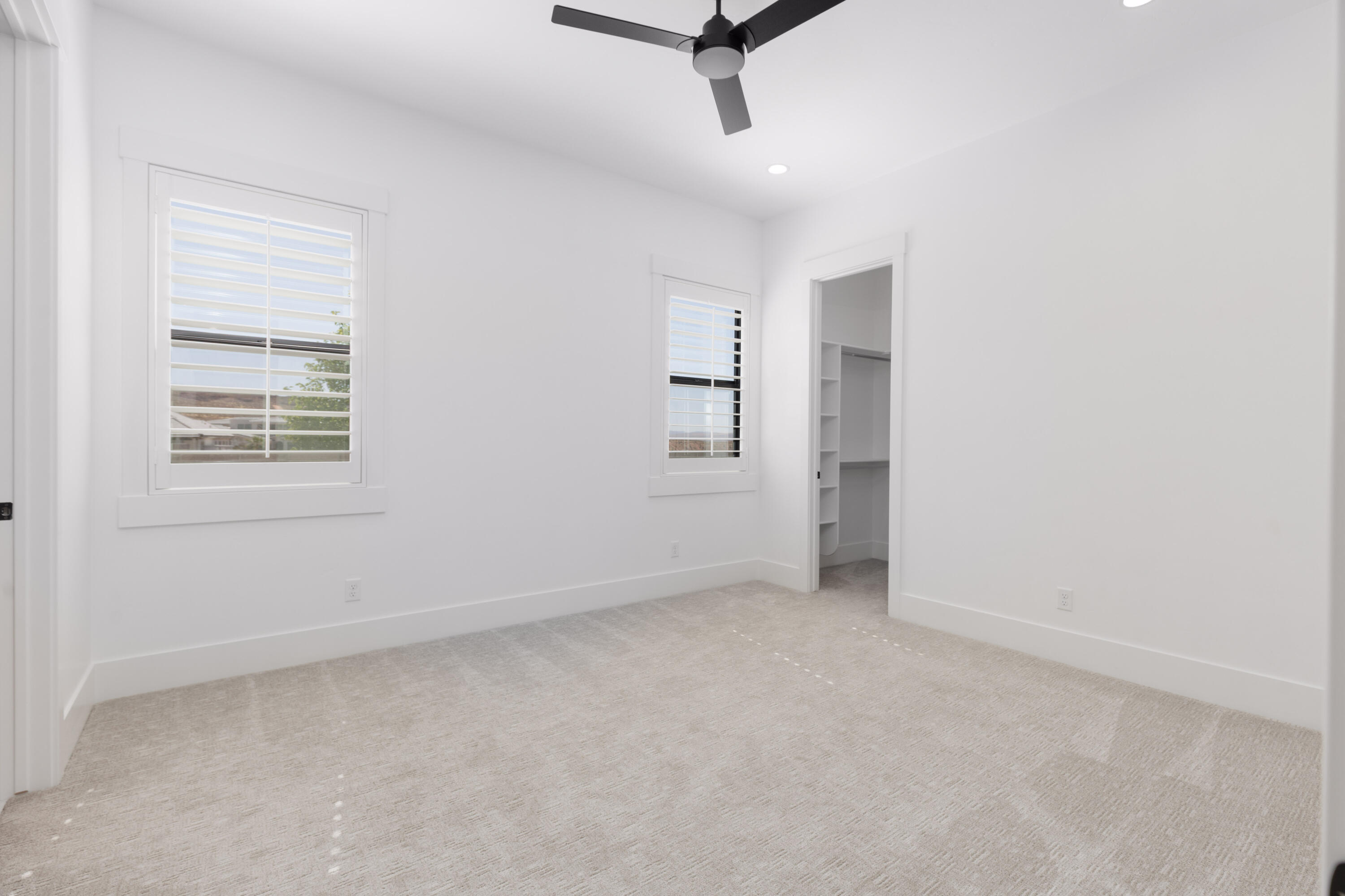 WASHINGTON VISTA - Residential