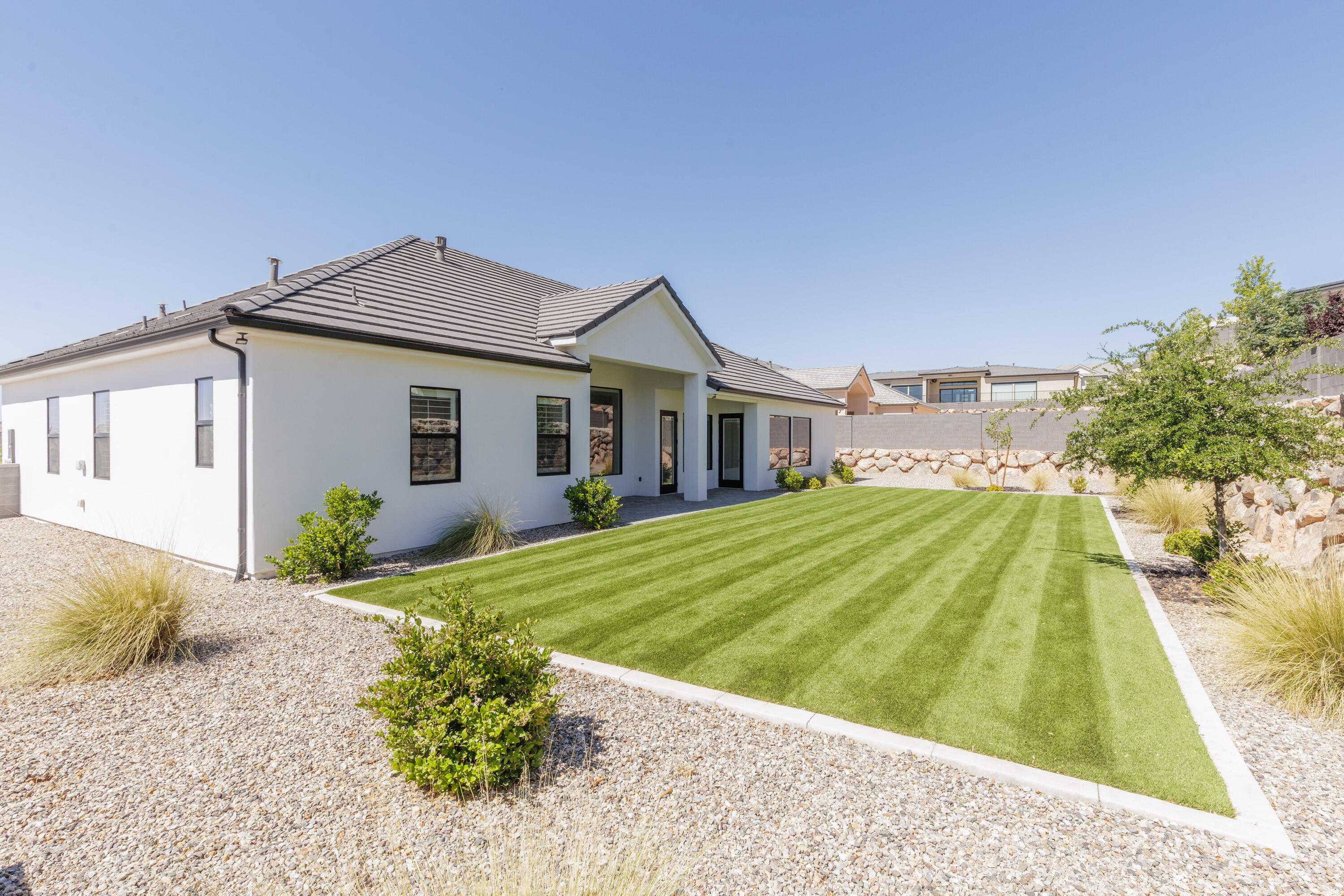 WASHINGTON VISTA - Residential