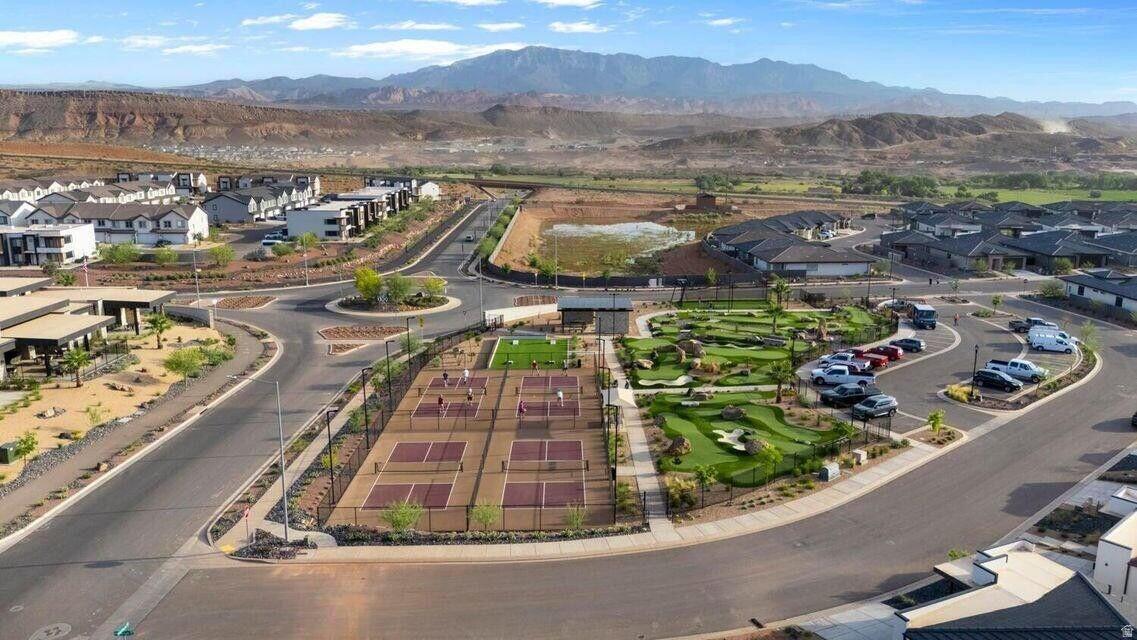 STANDING ROCK WEST AT LONG VALLEY - Residential