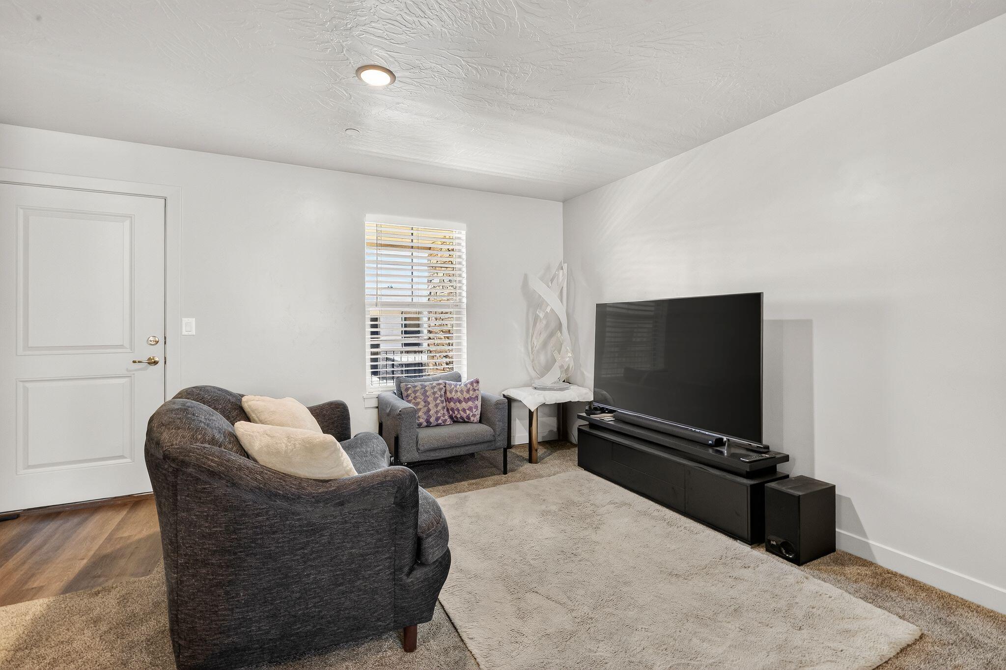 LONE ROCK CONDOS - Residential