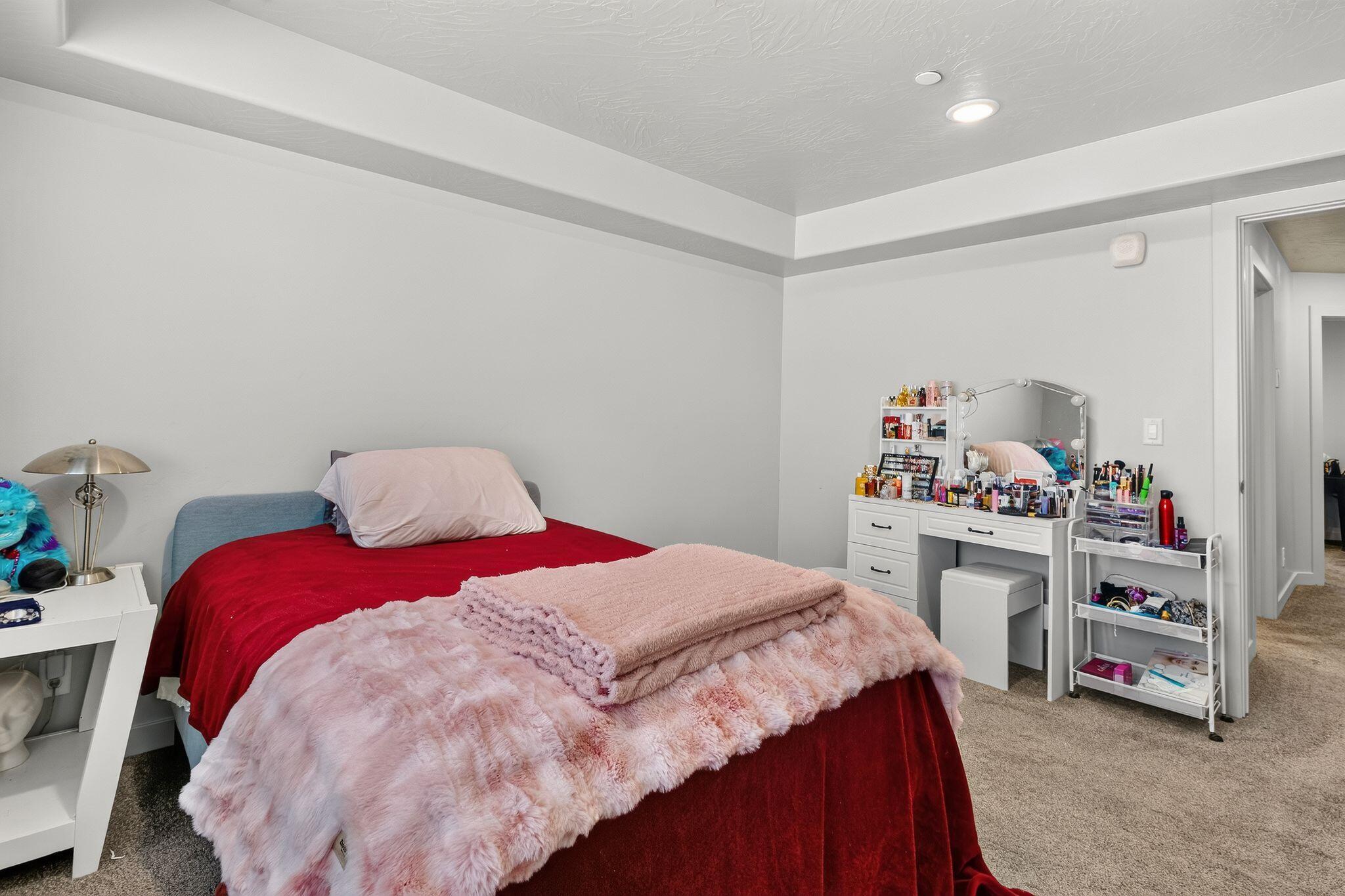 LONE ROCK CONDOS - Residential