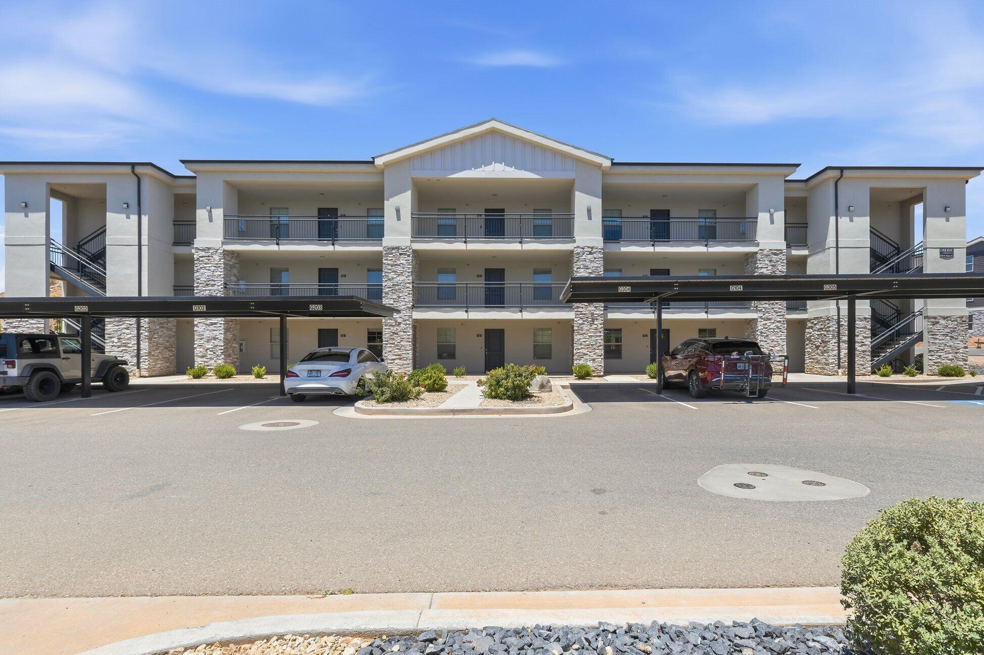 LONE ROCK CONDOS - Residential
