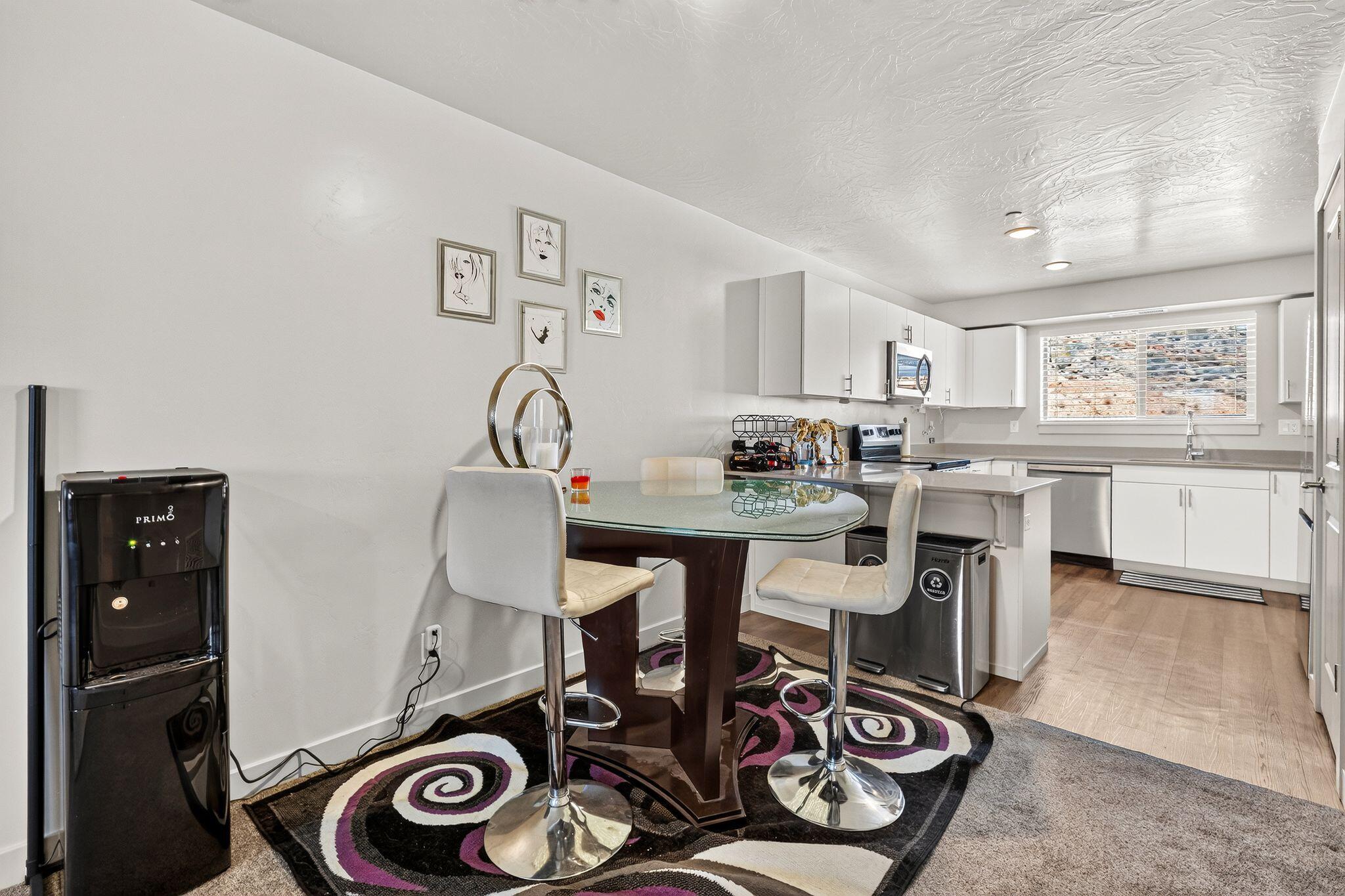 LONE ROCK CONDOS - Residential