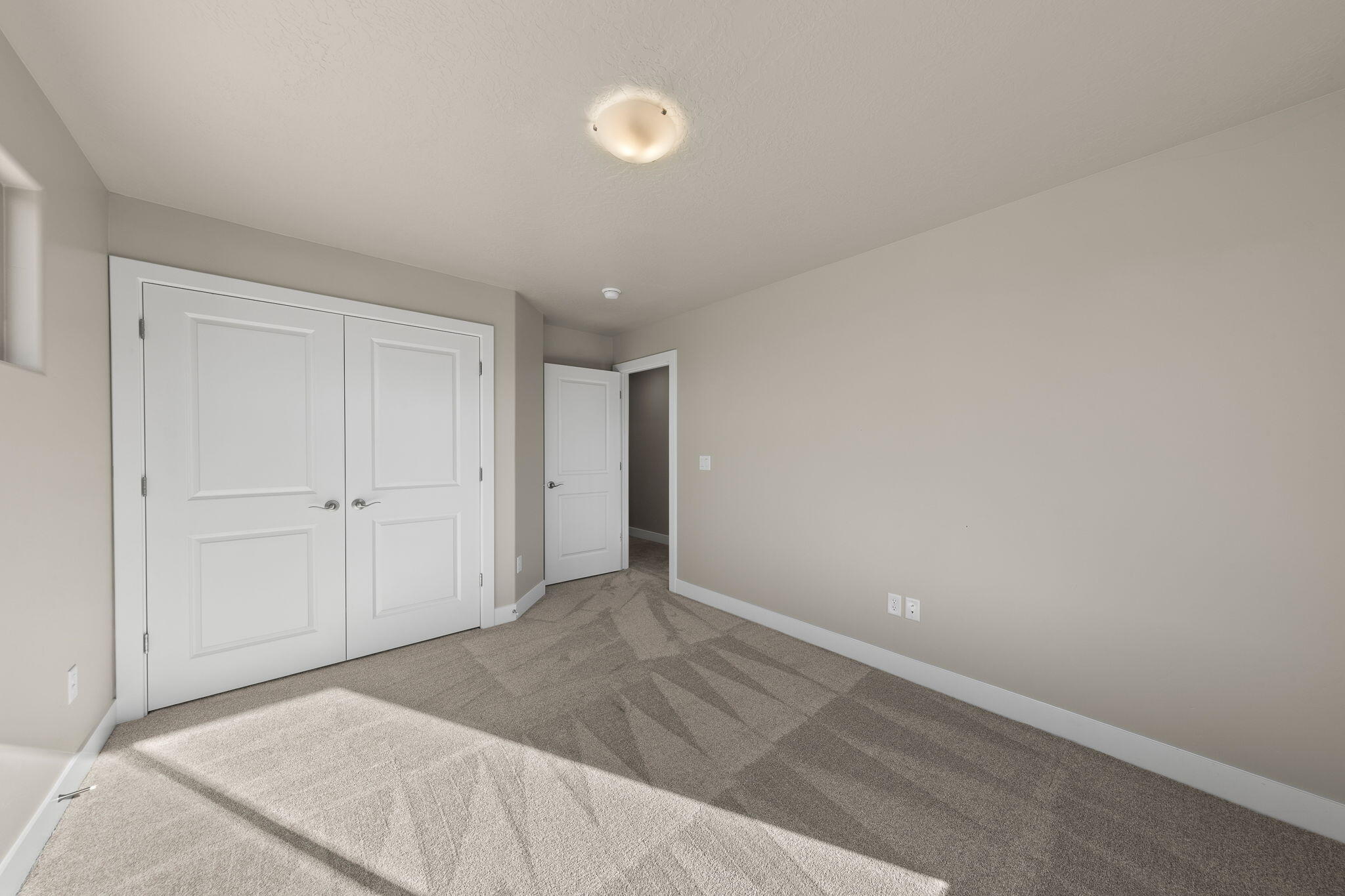 HURRICANE HEIGHTS TOWNHOMES - Residential