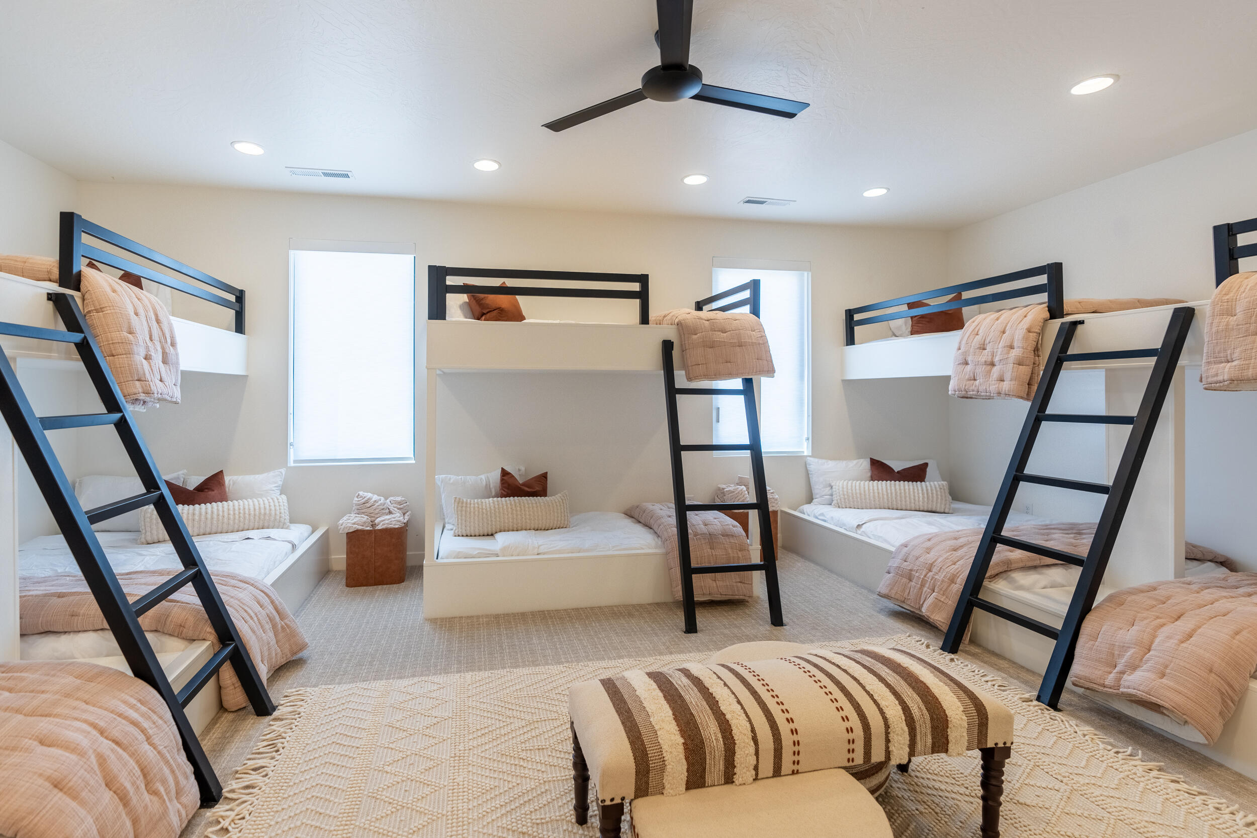 DESERT COLOR RESORT - Residential